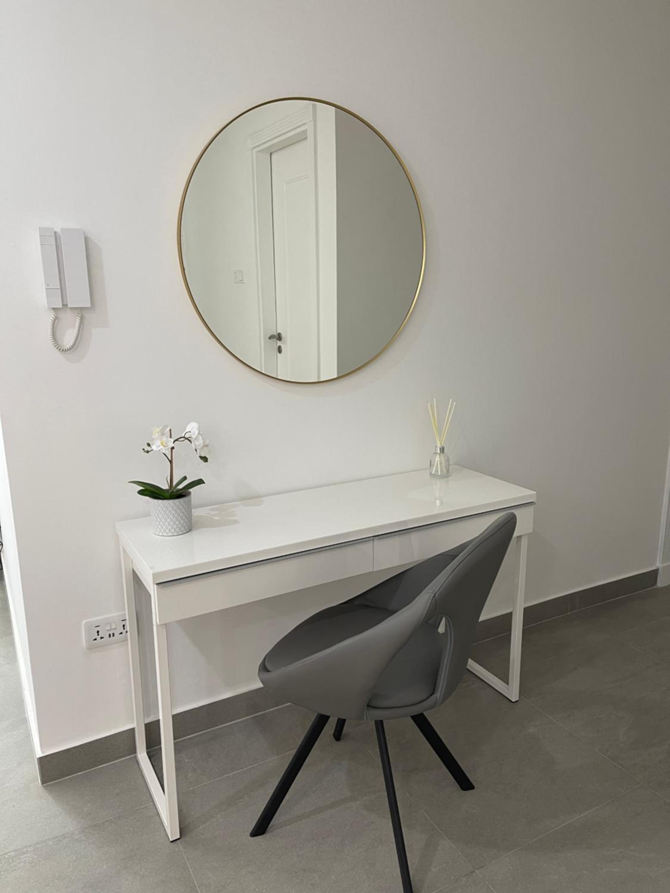 Birchfort - Newly renovated unique 1 bedroom apartment