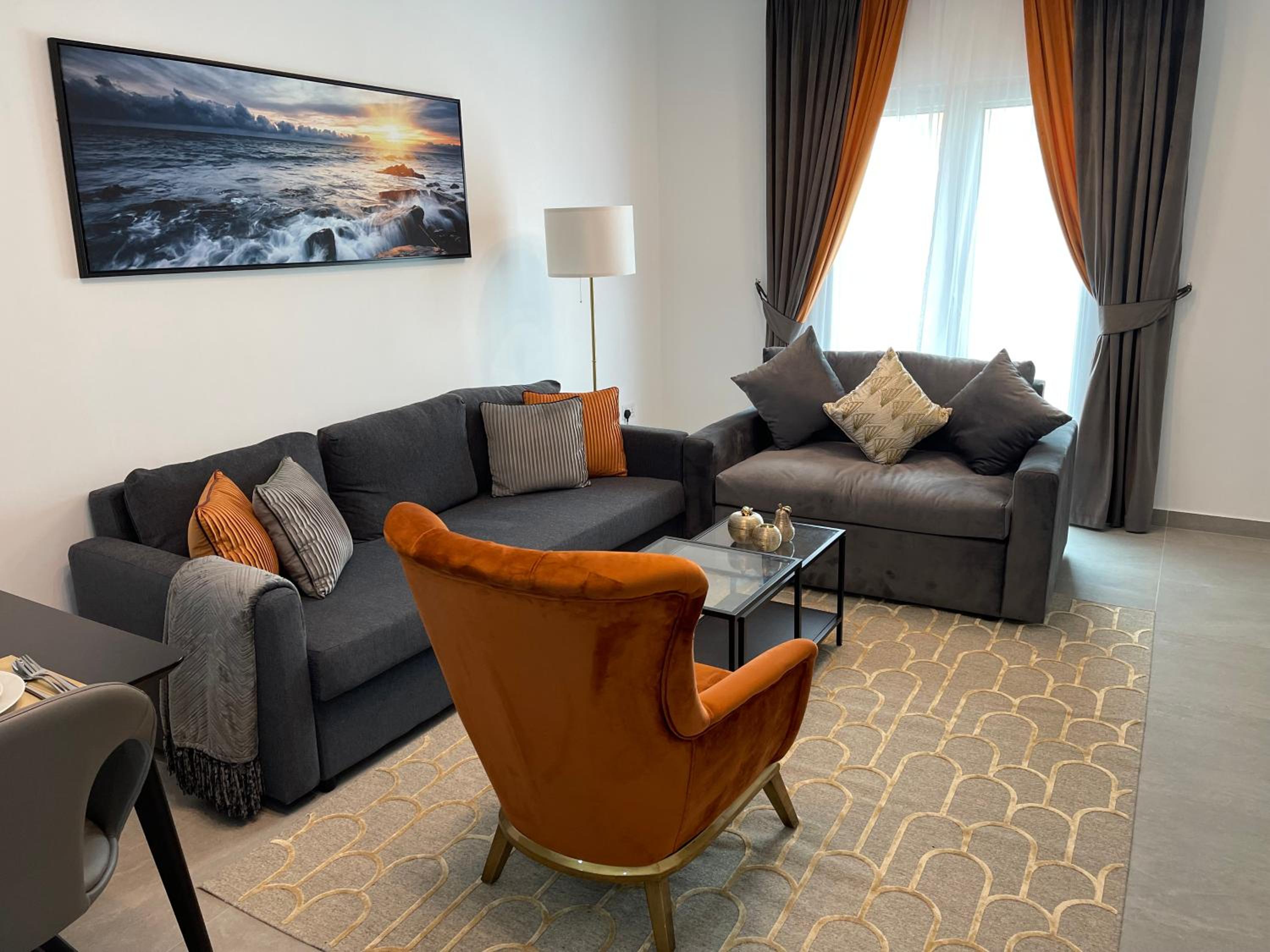Birchfort - Newly renovated unique 1 bedroom apartment