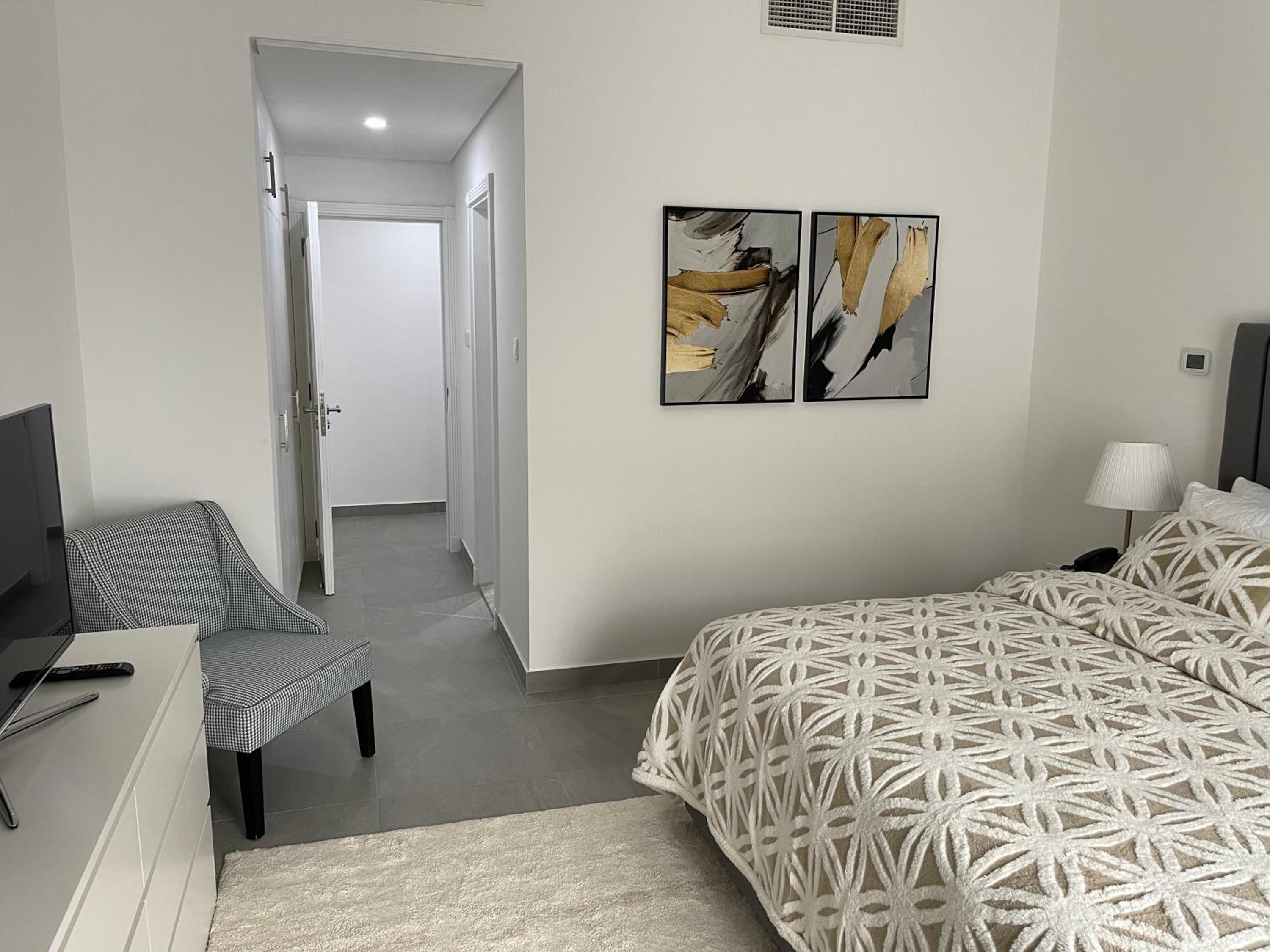 Birchfort - Newly renovated unique 1 bedroom apartment