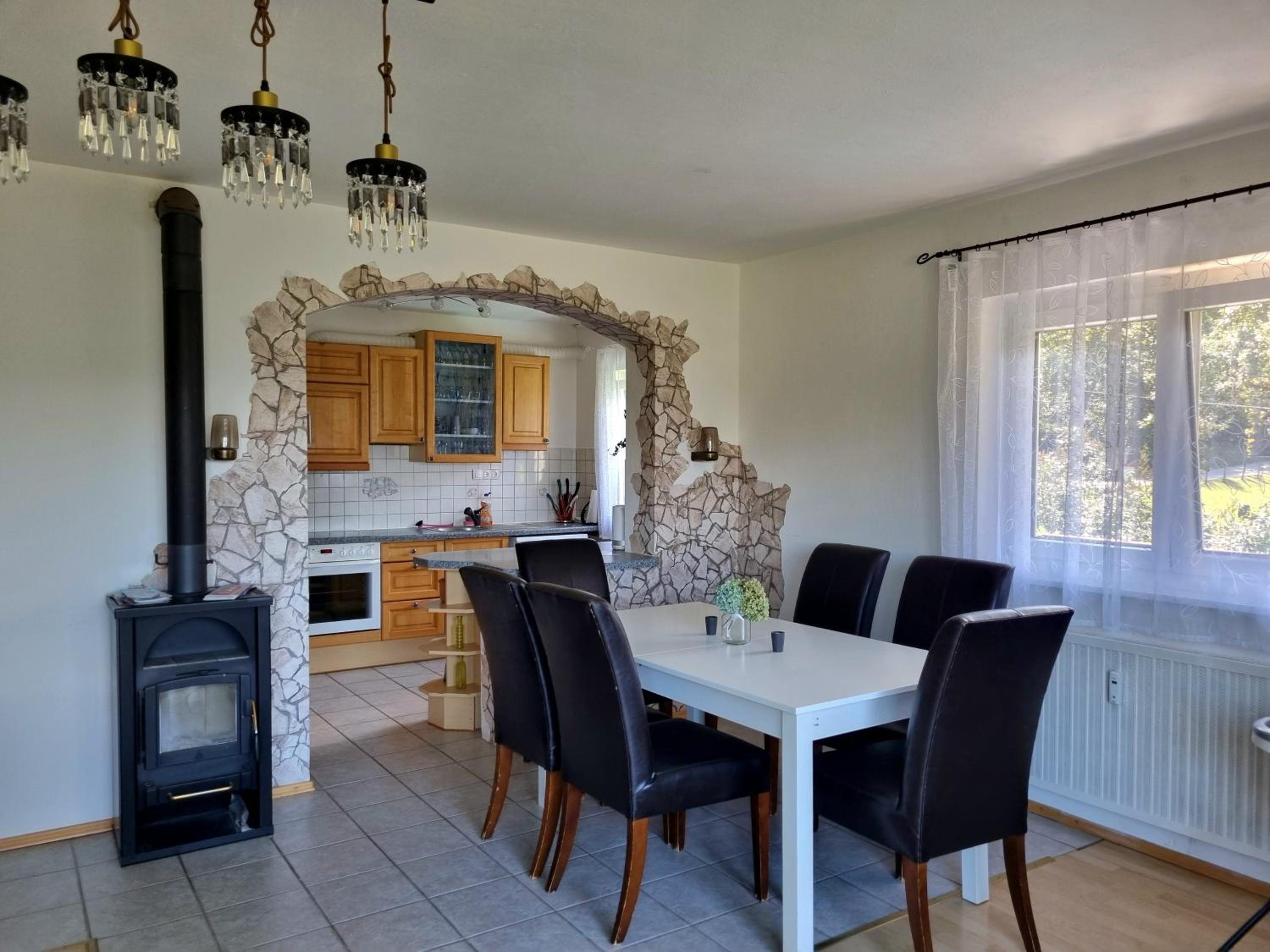 Lovely spacious Apartment-80m2-OLD STYLE-tourist area view 4