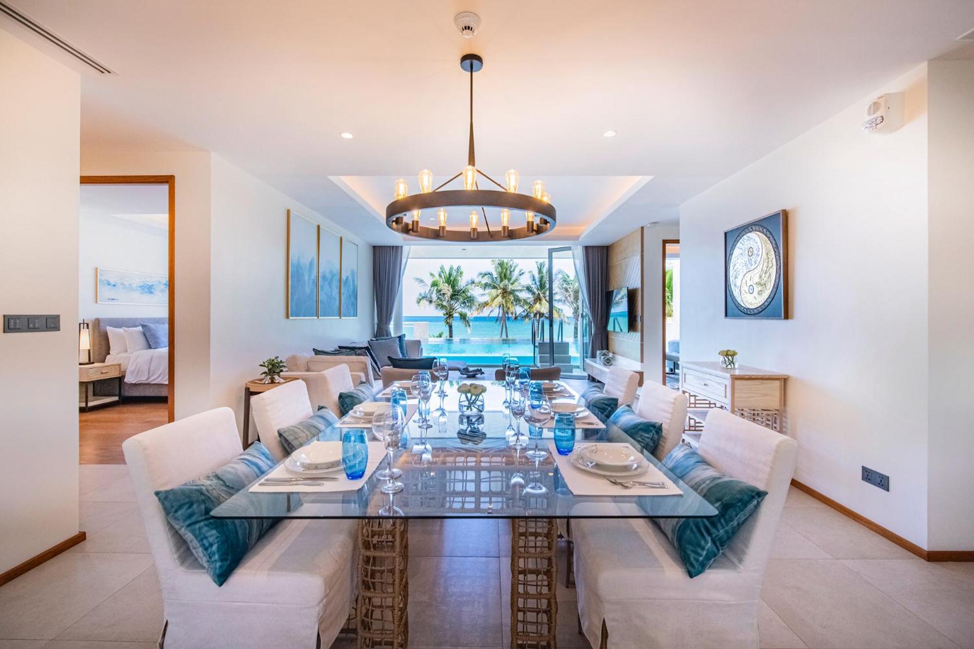 Beachfront Residences - Stunning Sea View