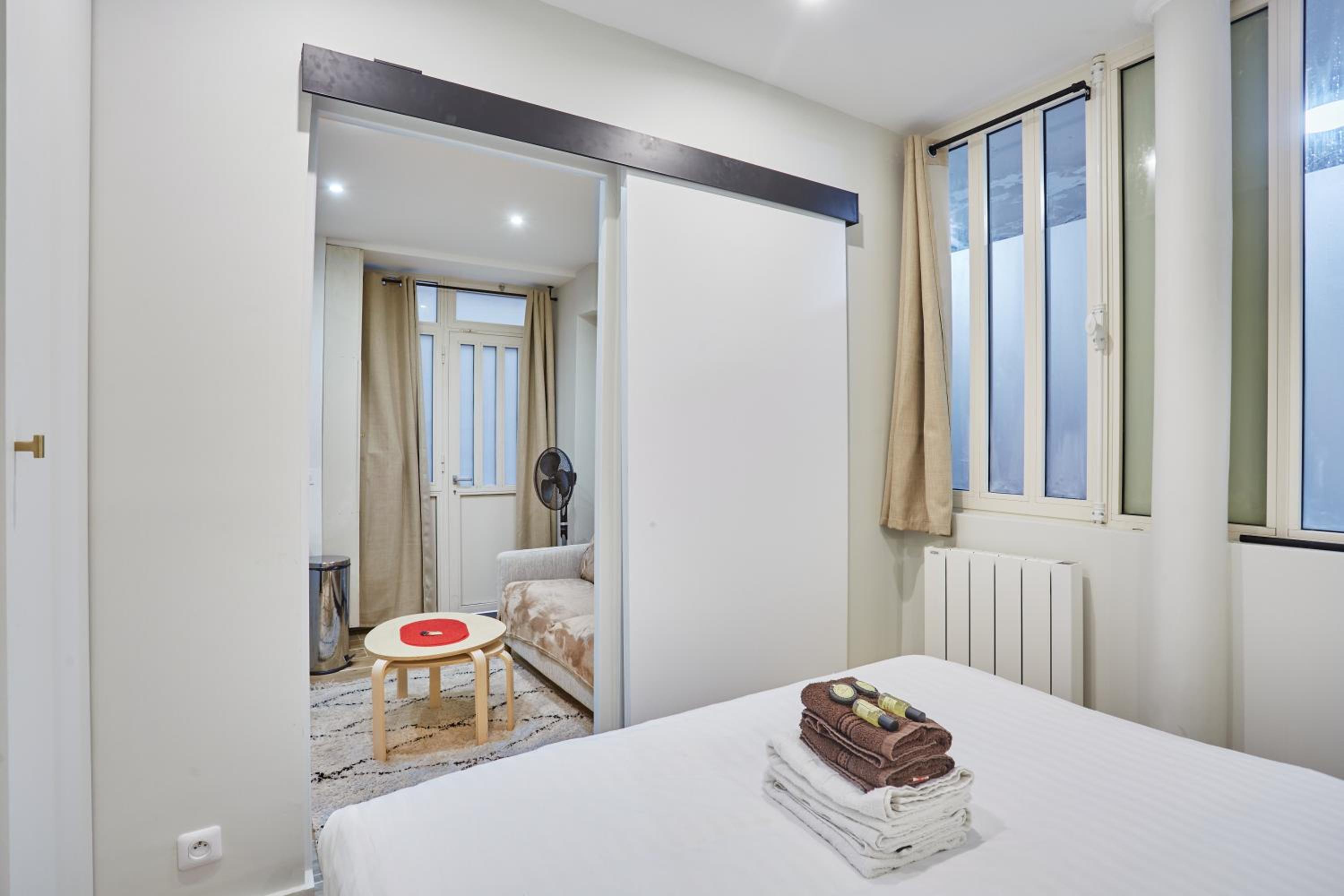 Rent a Room - Residence Charon
