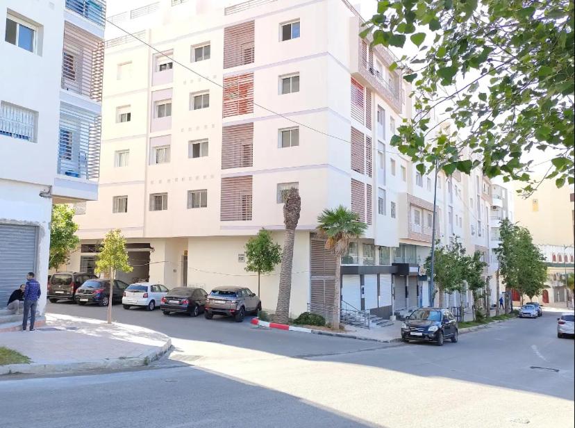 Superb apartment with free parking on premise
