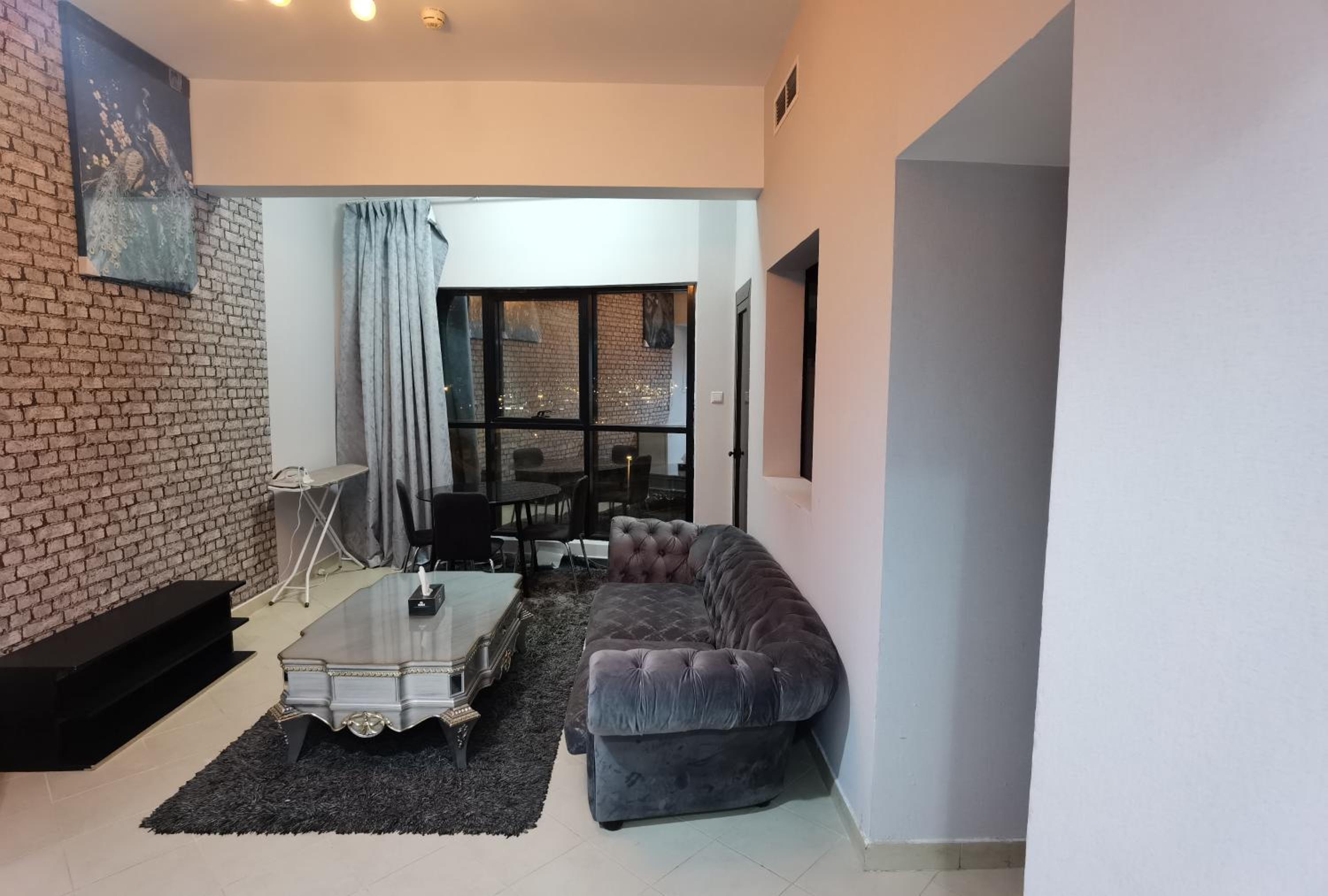 Beautiful 2 Bedrooms + Hall Rental Unit in Marina Escan807