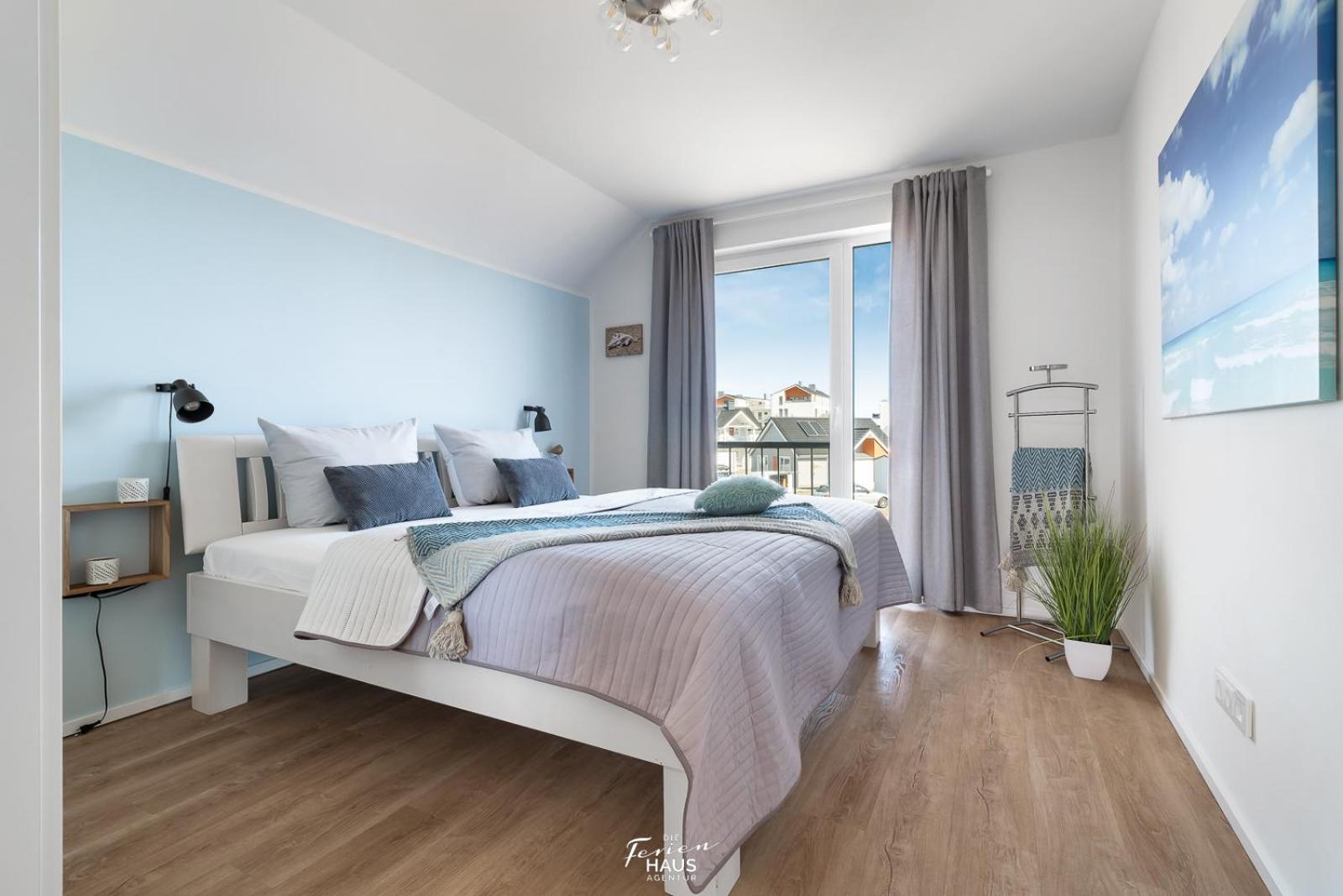 Strand 11 view 4