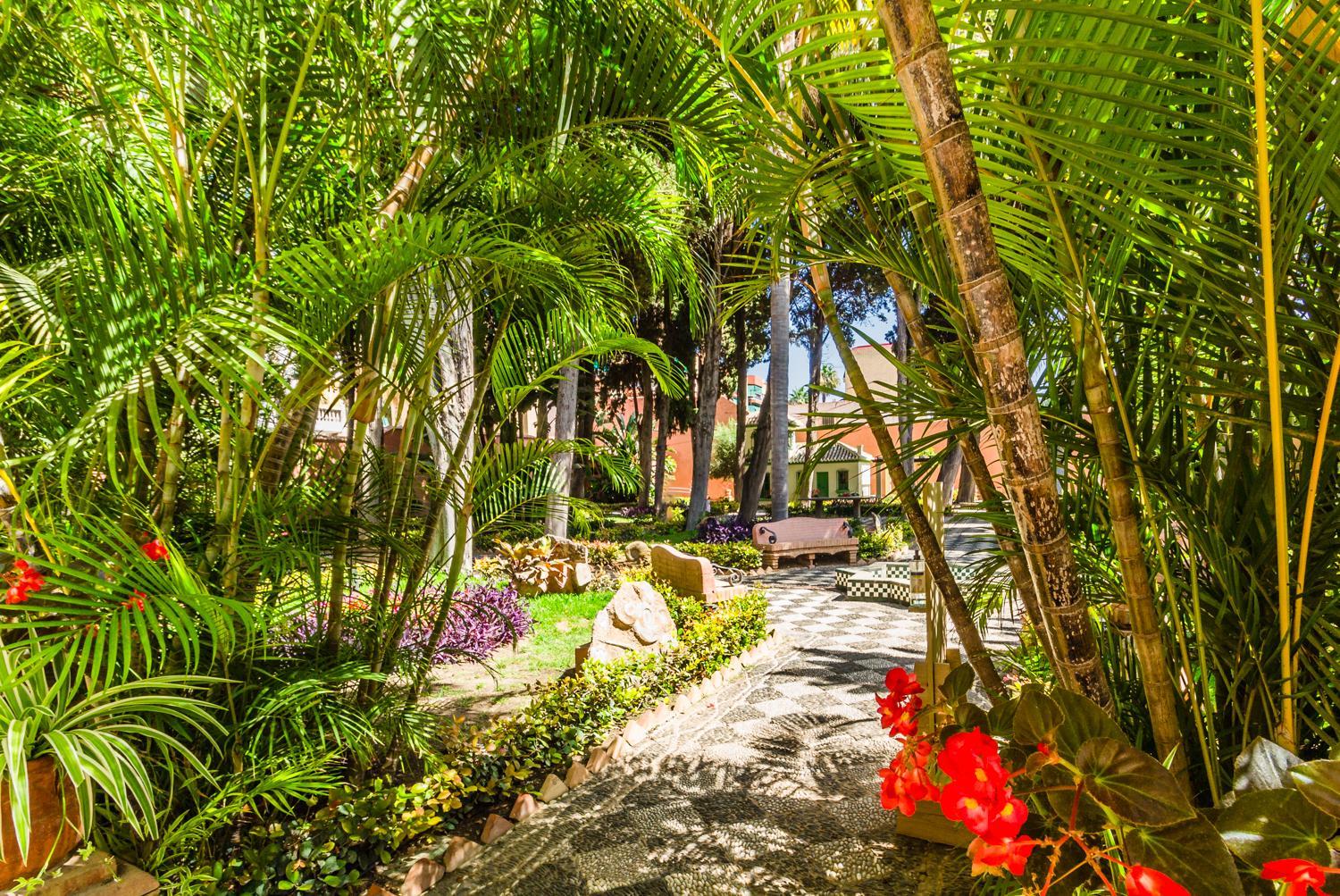 Hostal Tropical