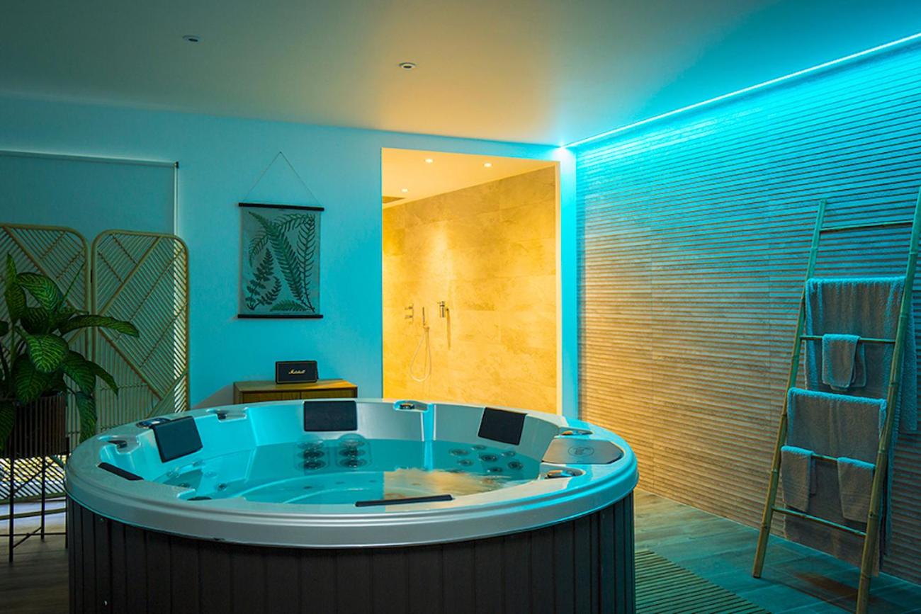 Jacuzzi