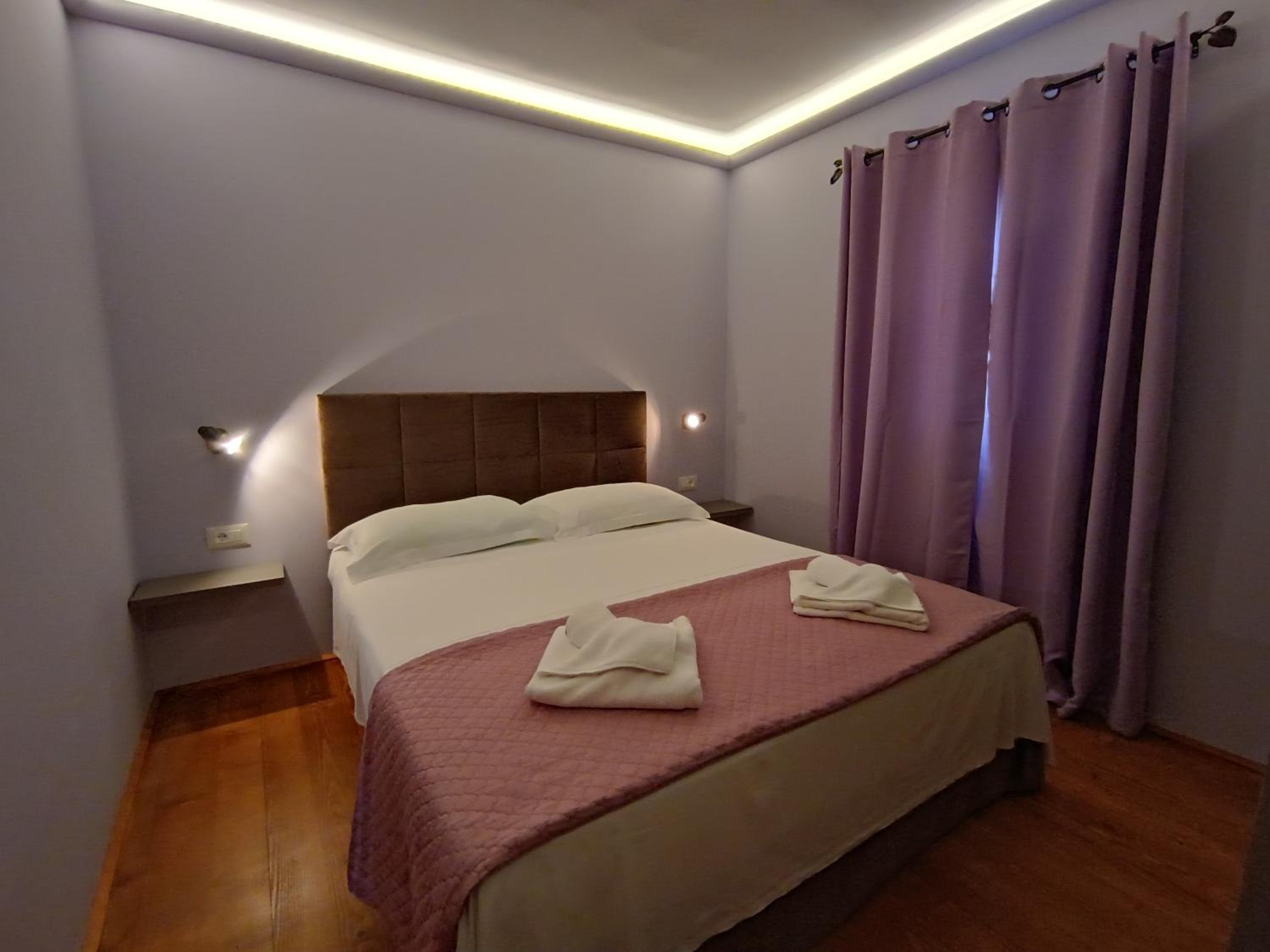 Moratto's Apartments