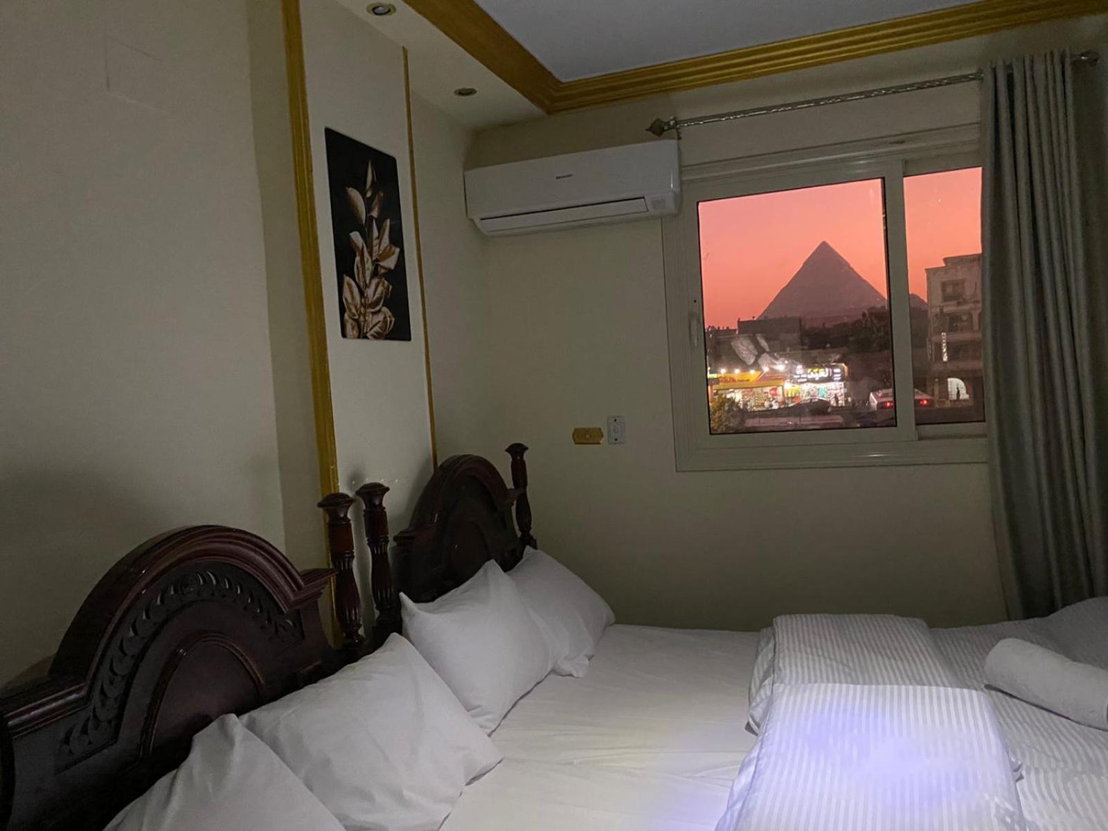Asma Pyramids View