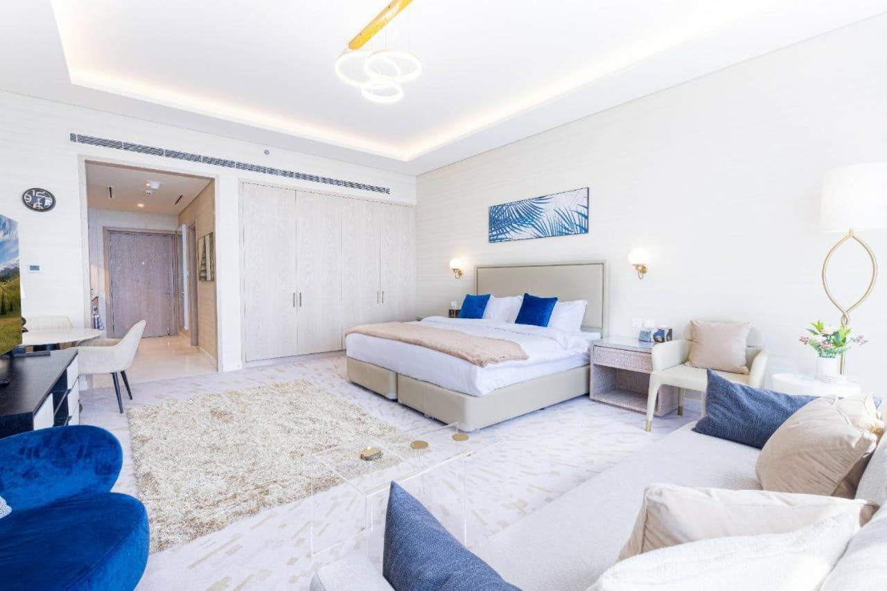 Palm Tower where Luxury & View meet in one place