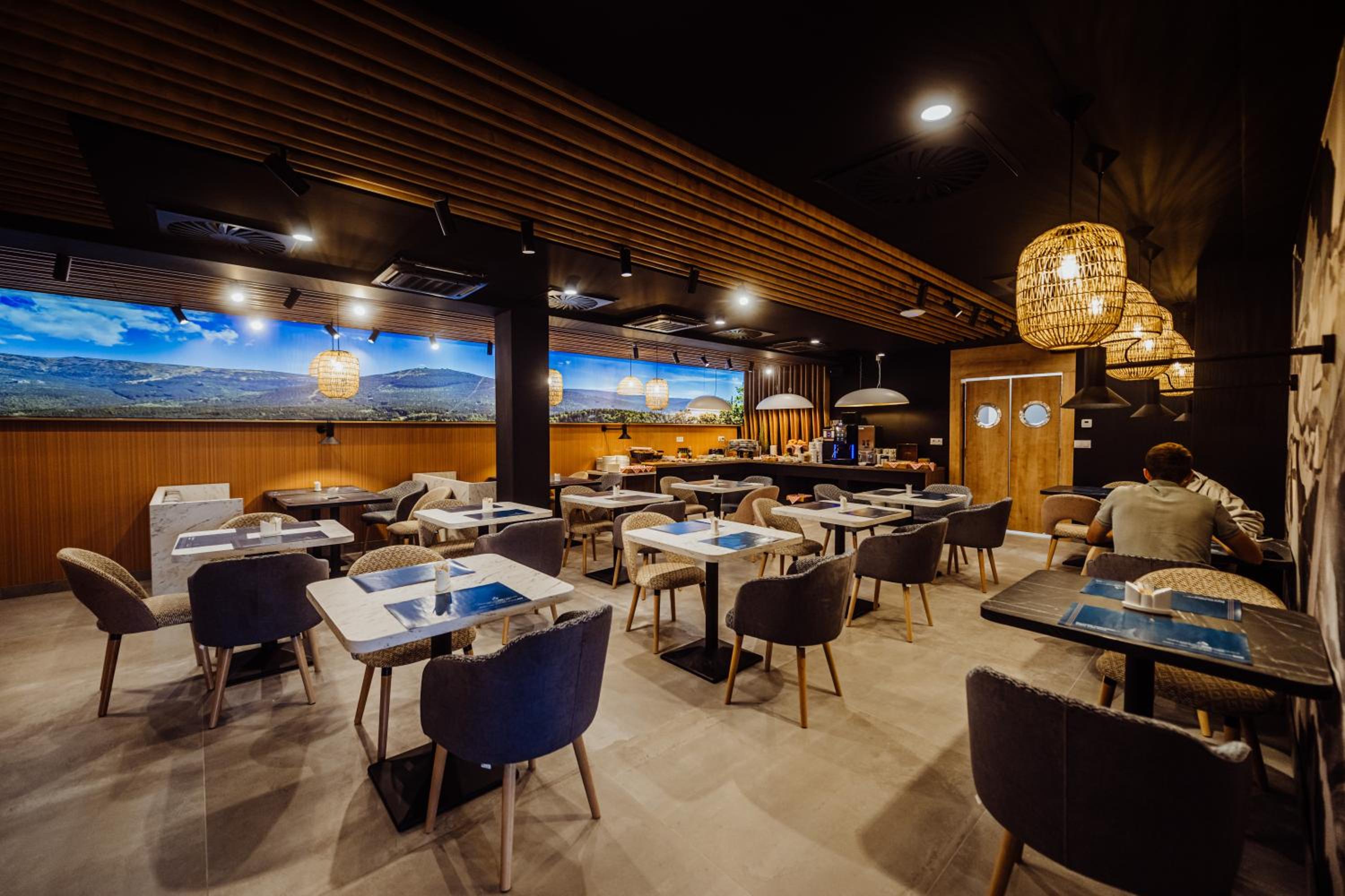 restaurant