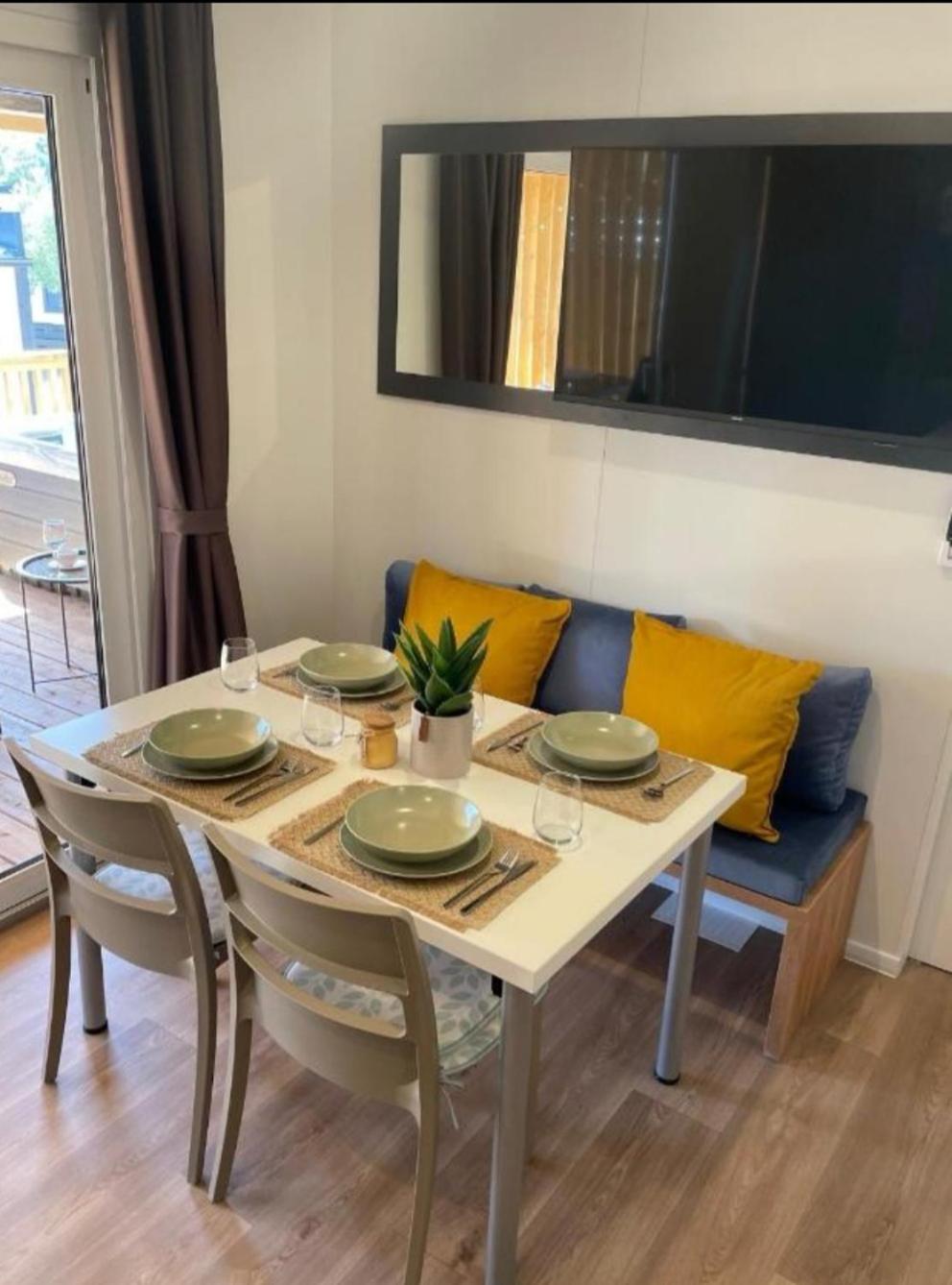 Mobile Home Aurora Selce