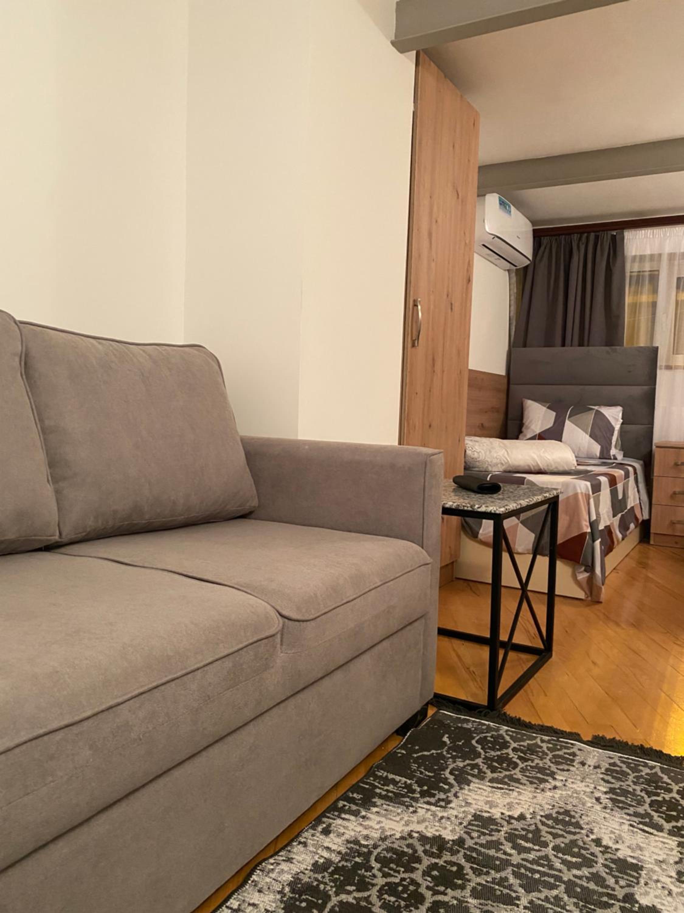 Cute Guest Apartments, Renovation 2022. New.