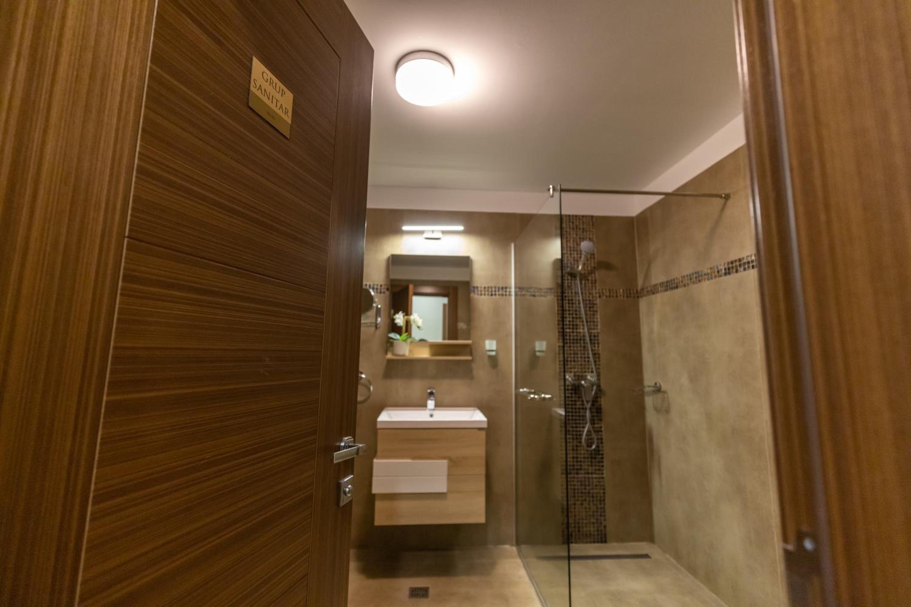 Aparthotel SIR Fundeni Tower — photo 37