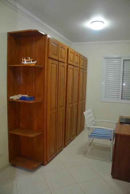 CASA COND HANGA ROA BERTIOGA 4 Func