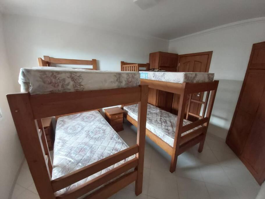 CASA COND HANGA ROA BERTIOGA 4 Func