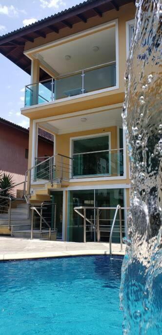 CASA COND HANGA ROA BERTIOGA 4 Func