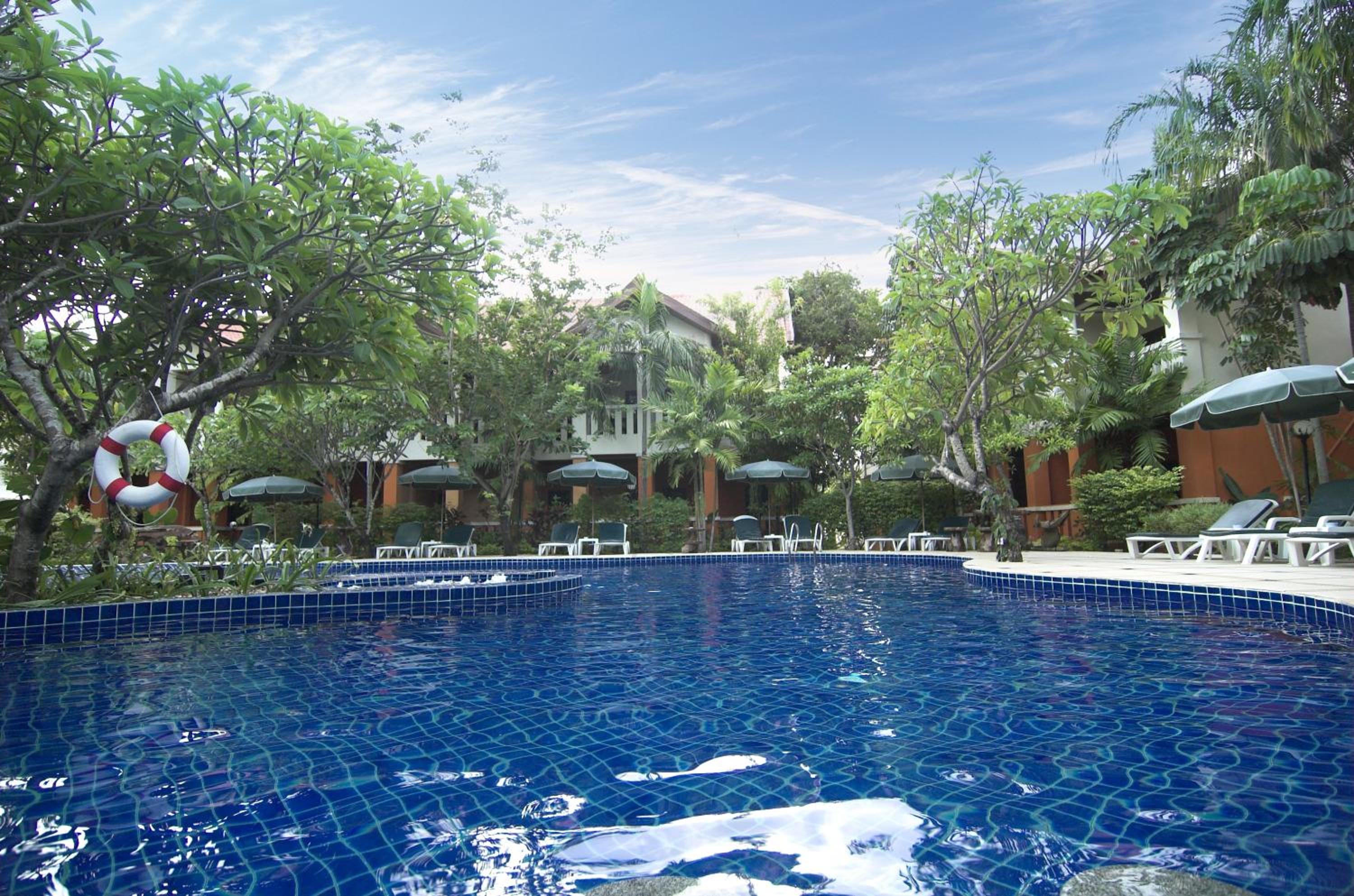 Patong Leelavadee Hua Ting Holiday Phuket — 14