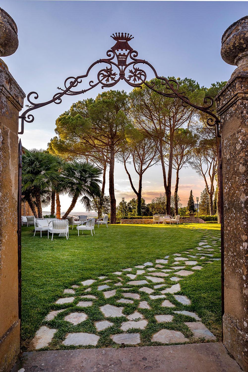 Palazzo Massaini - La Pieve view 2