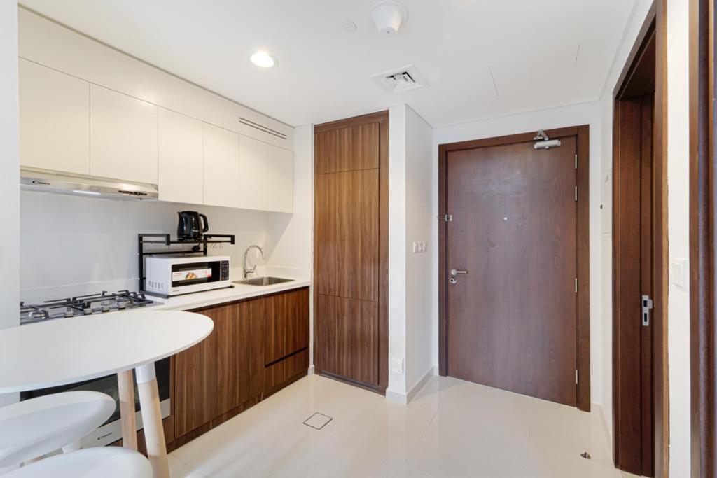 Brand New 1BR- Business Bay - Burj Khalifa View