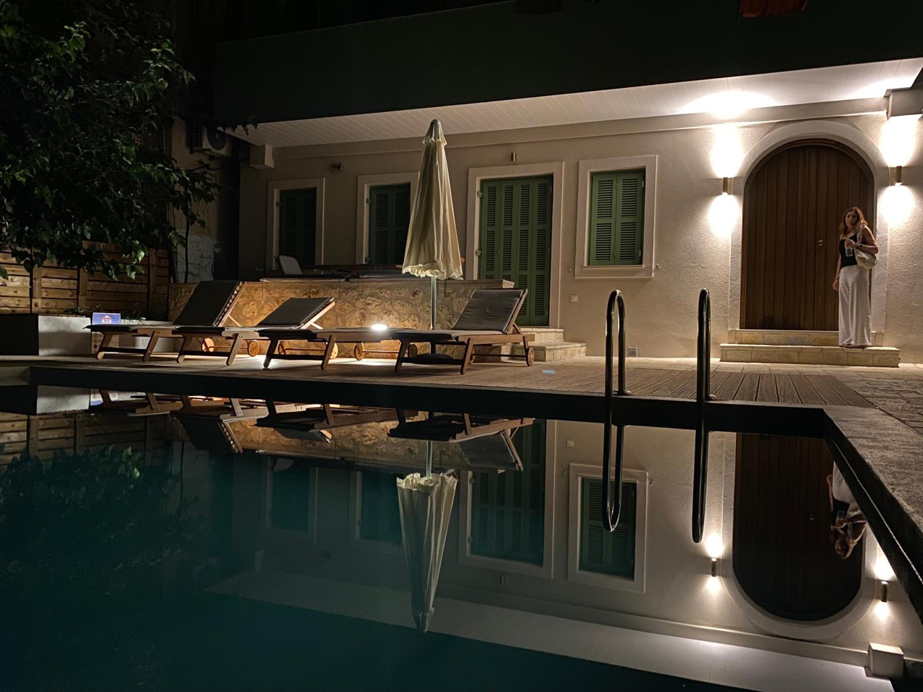Caltabania Suites