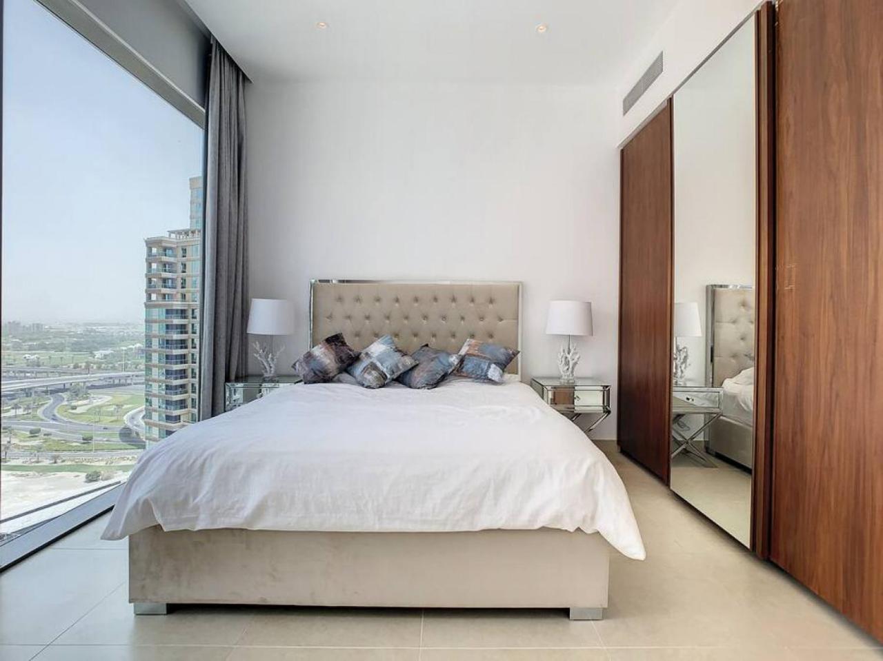 Key View - Marina Gate 1