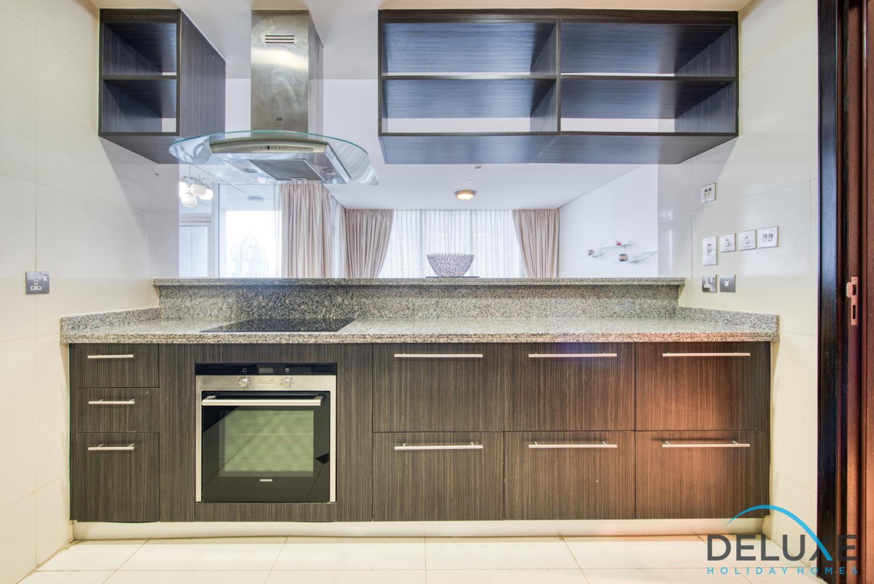 Elegant 2BR in Marina 23 at Dubai Marina by Deluxe Holiday Homes