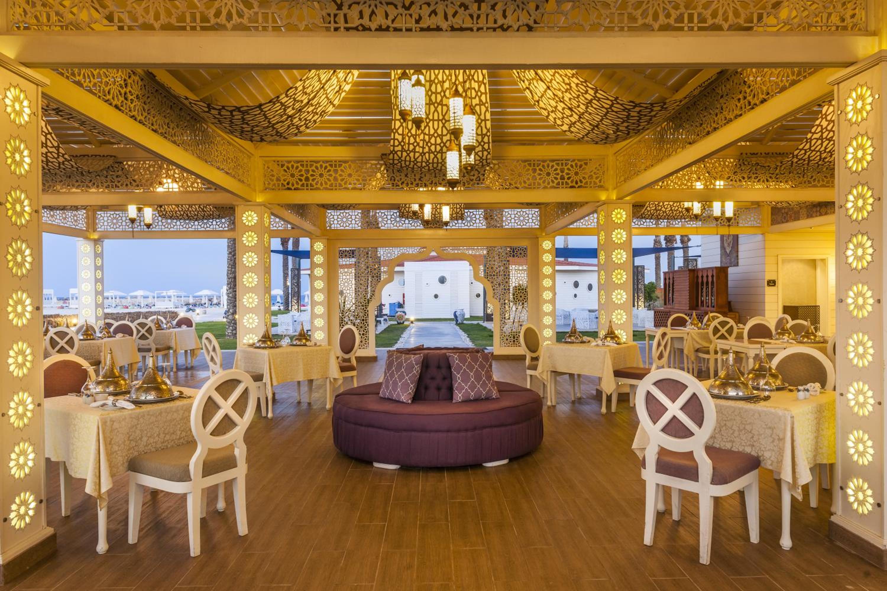 restaurant