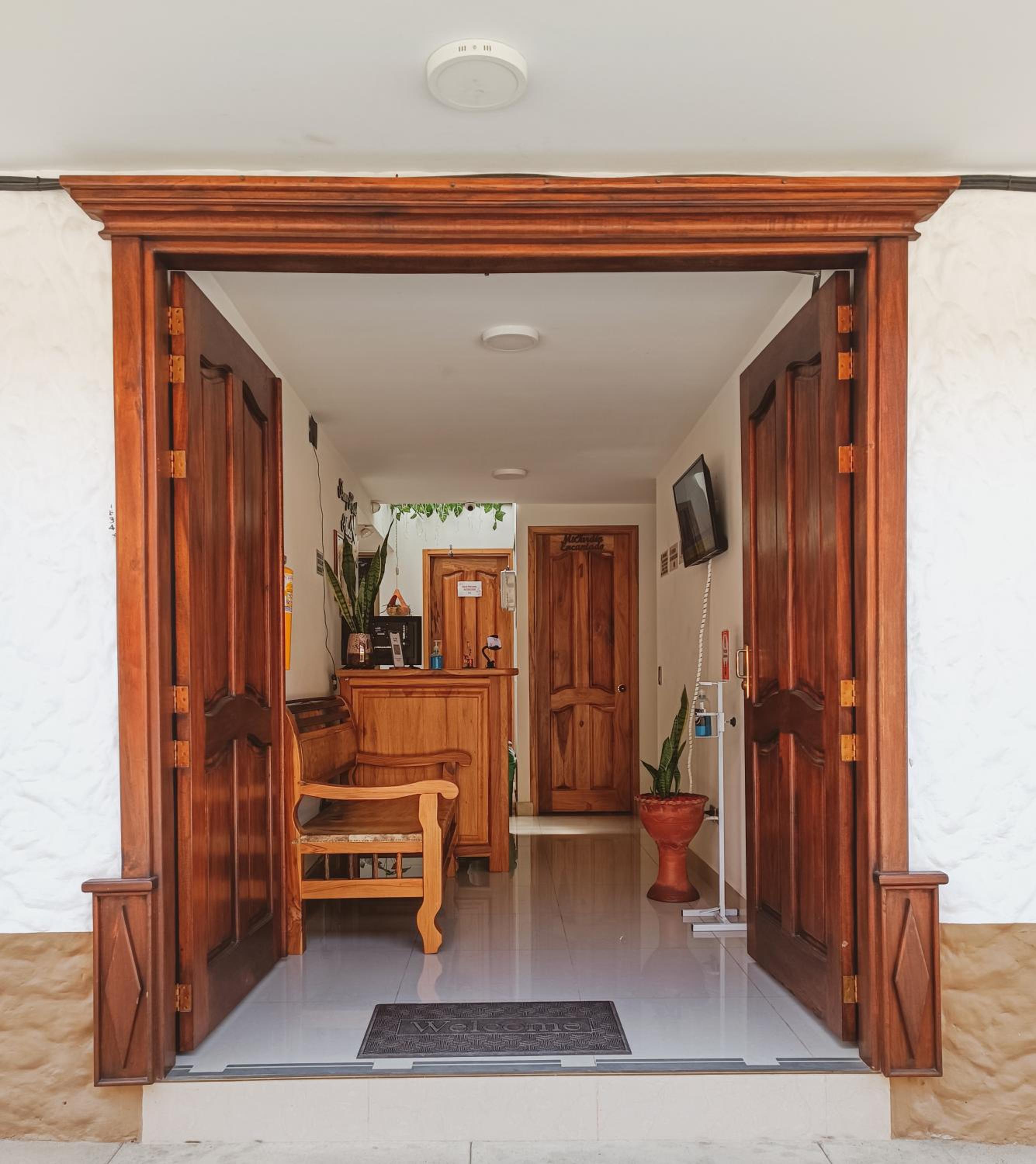 Hotel Famy Hostal Nardo's - Image 1