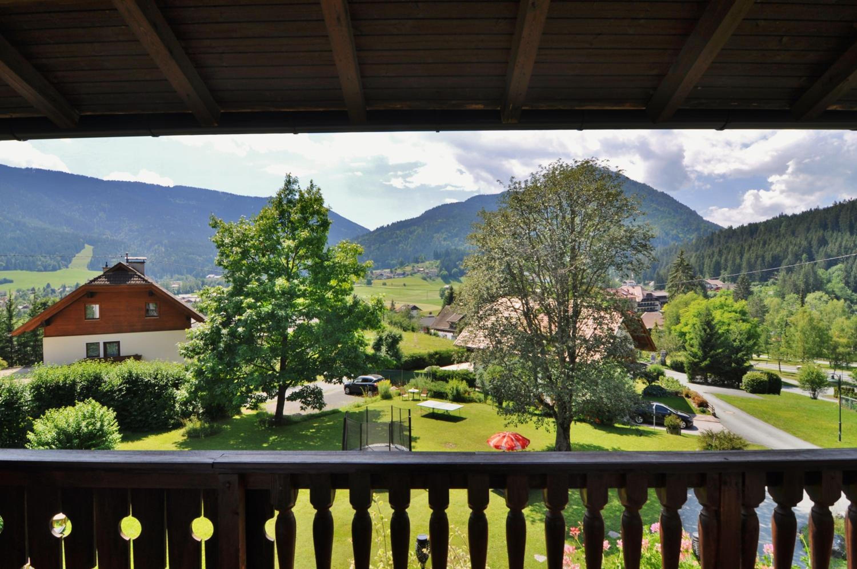 Pension & Apartments Weissbriach