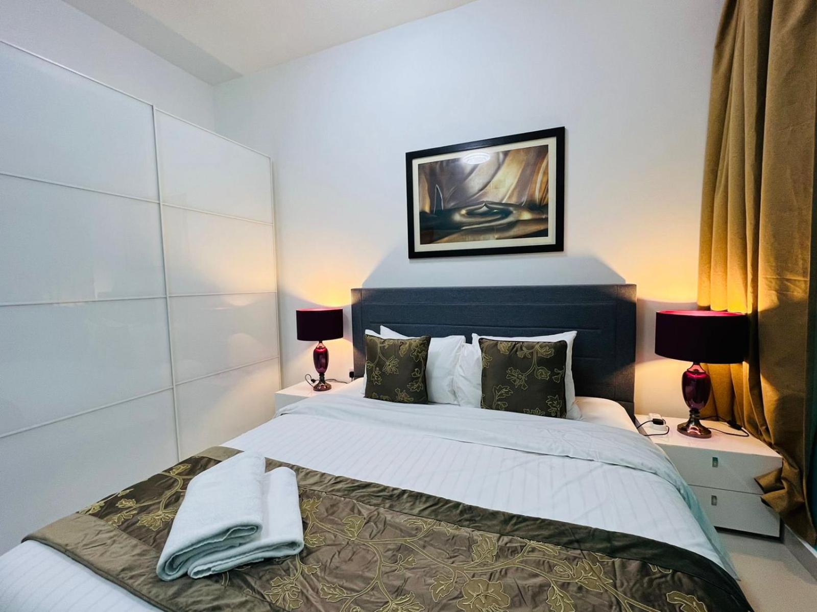 Entire private self catered sea view Apartments marina