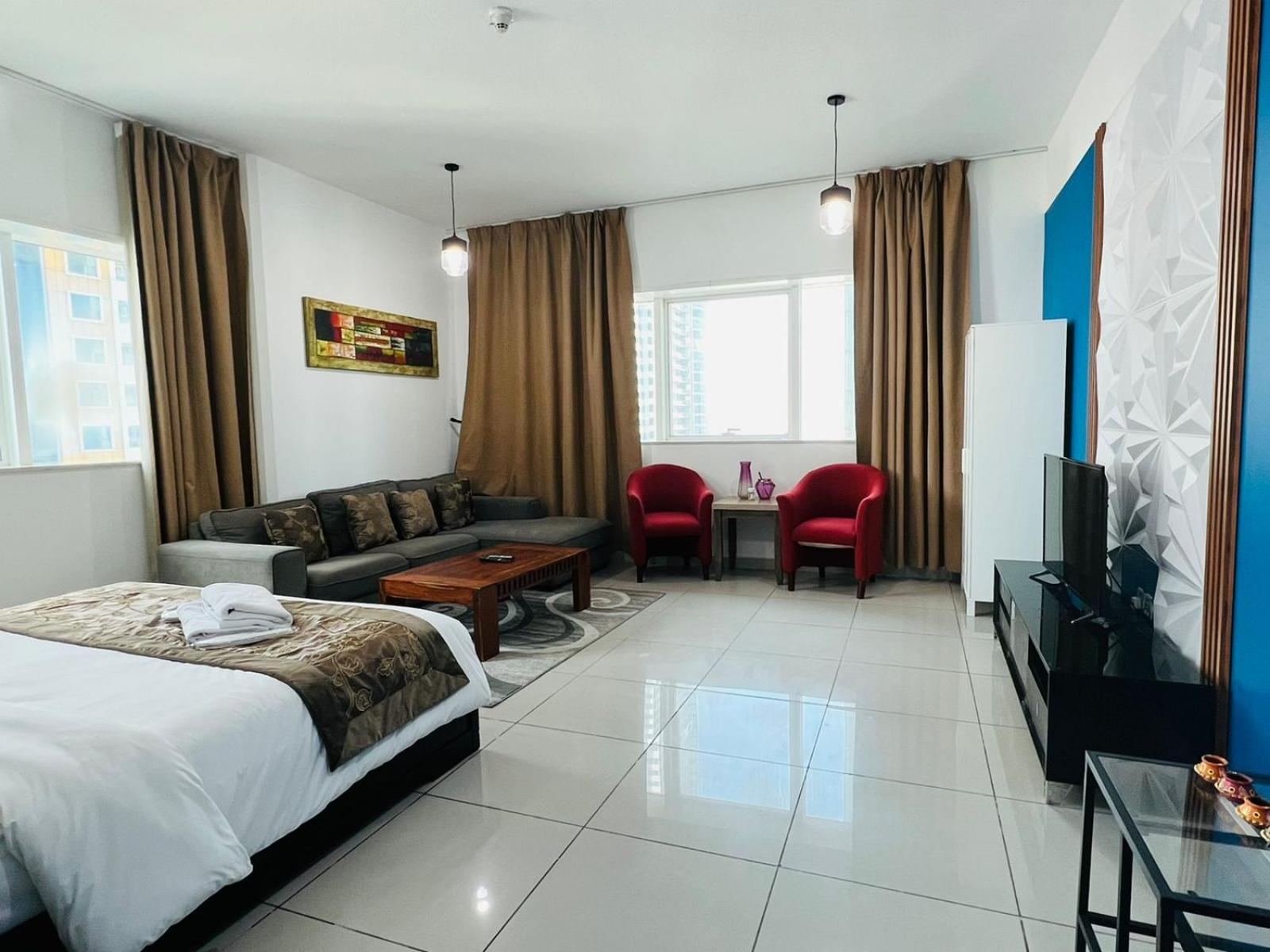 Entire private self catered sea view Apartments marina