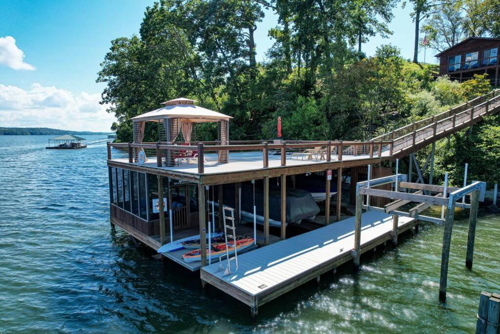 Double J's LakeHouse view 2