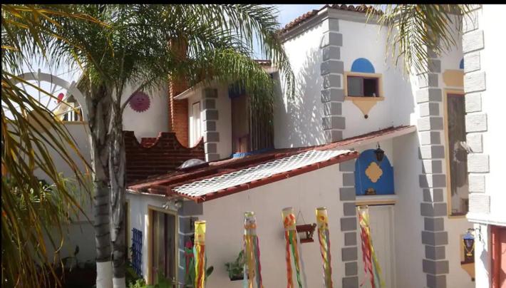 Welcome To Casa OLE Playas de Tijuana 5-Rooms 14-Guests close to Shoping Center & Beach