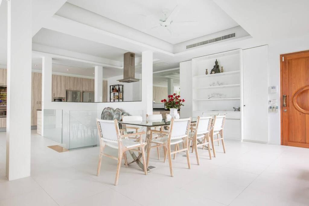 Villa Nirvana - Beachfront Tropical Chic 4BR Haven in Cape Panwa, Phuket
