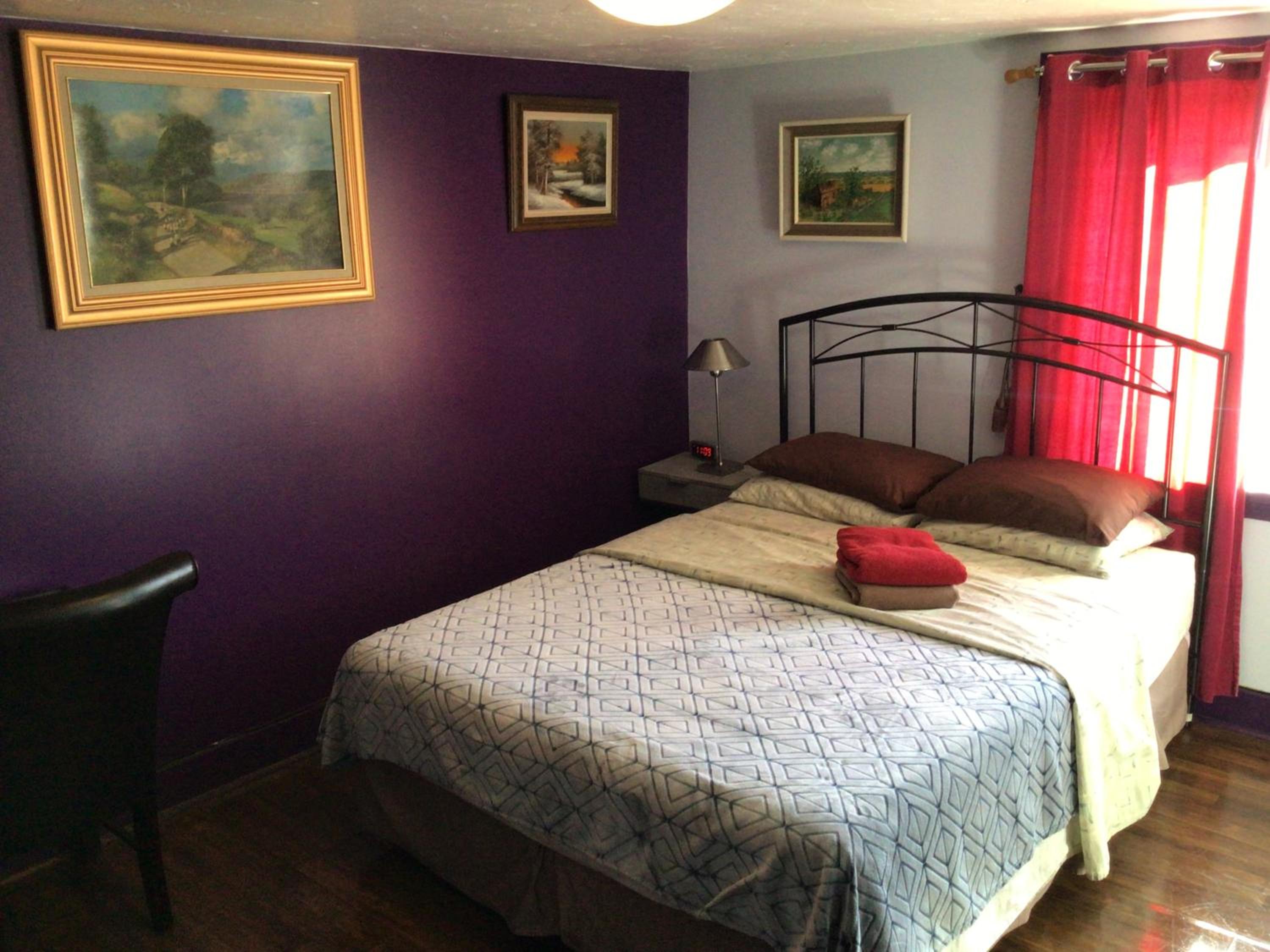 Nisku Guest House