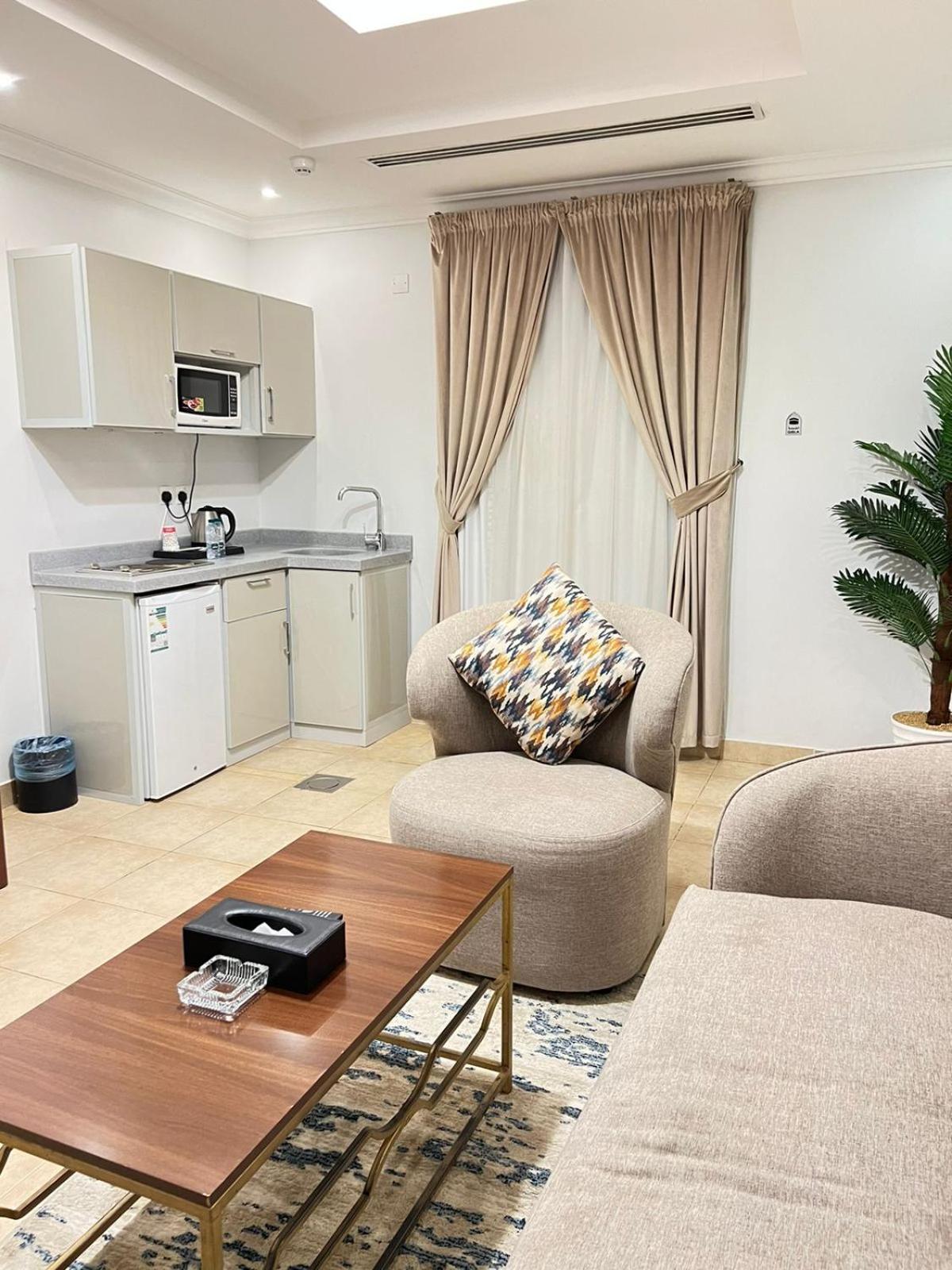 Al Moteb Suites Al Mursalat