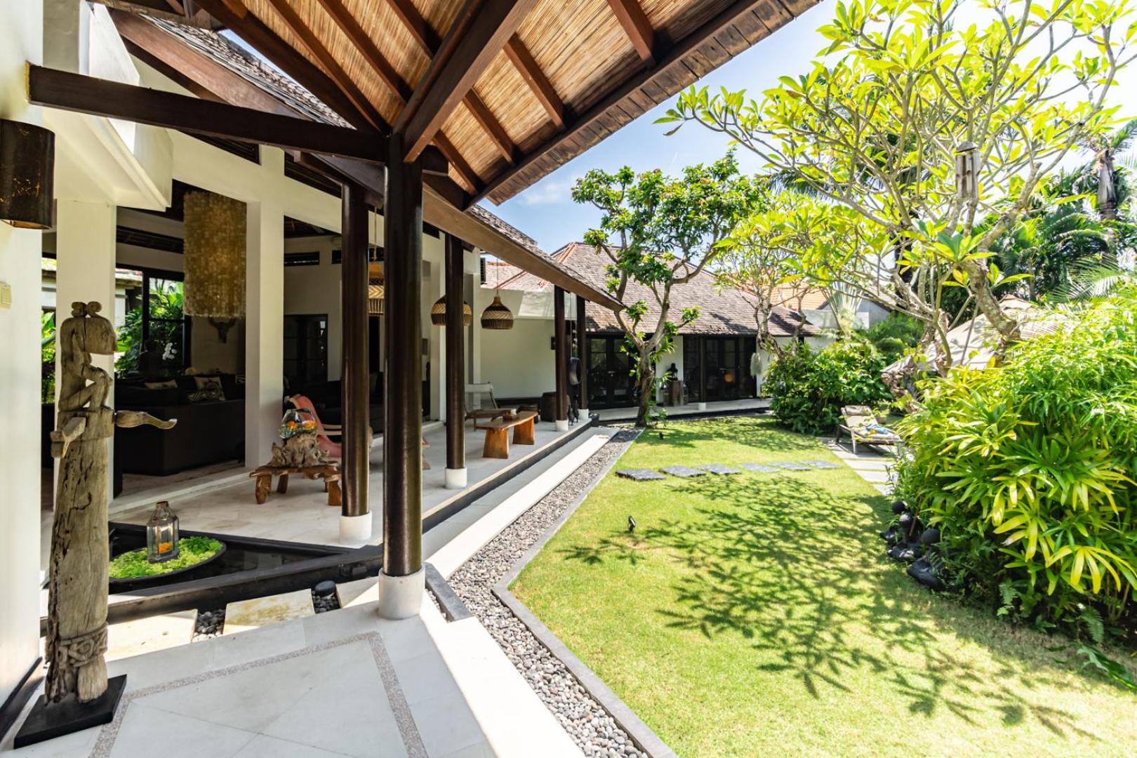 *PROMO* Tropical 3 BD Villa with office & parking