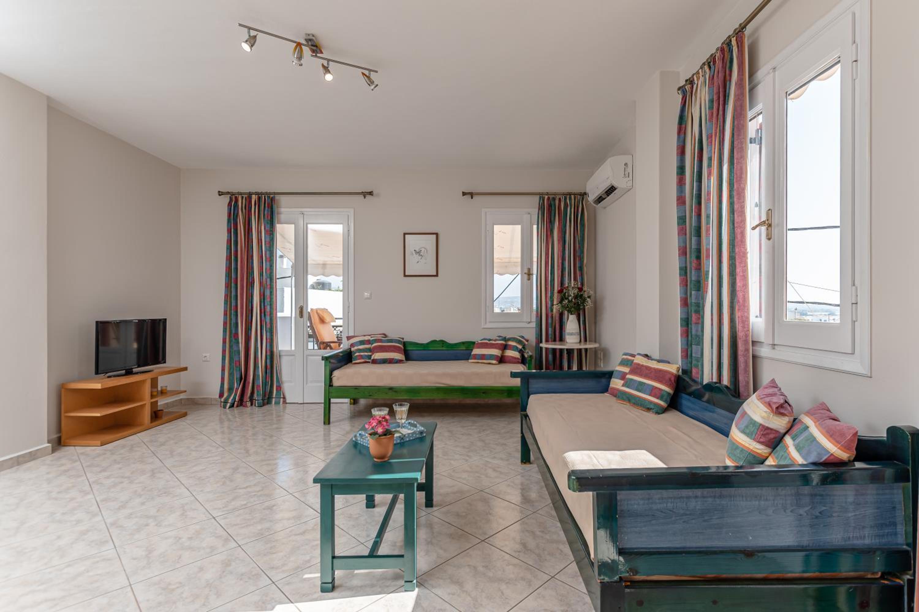 Optasia Naxos Center 2 Bedroom New Apartment photo 4