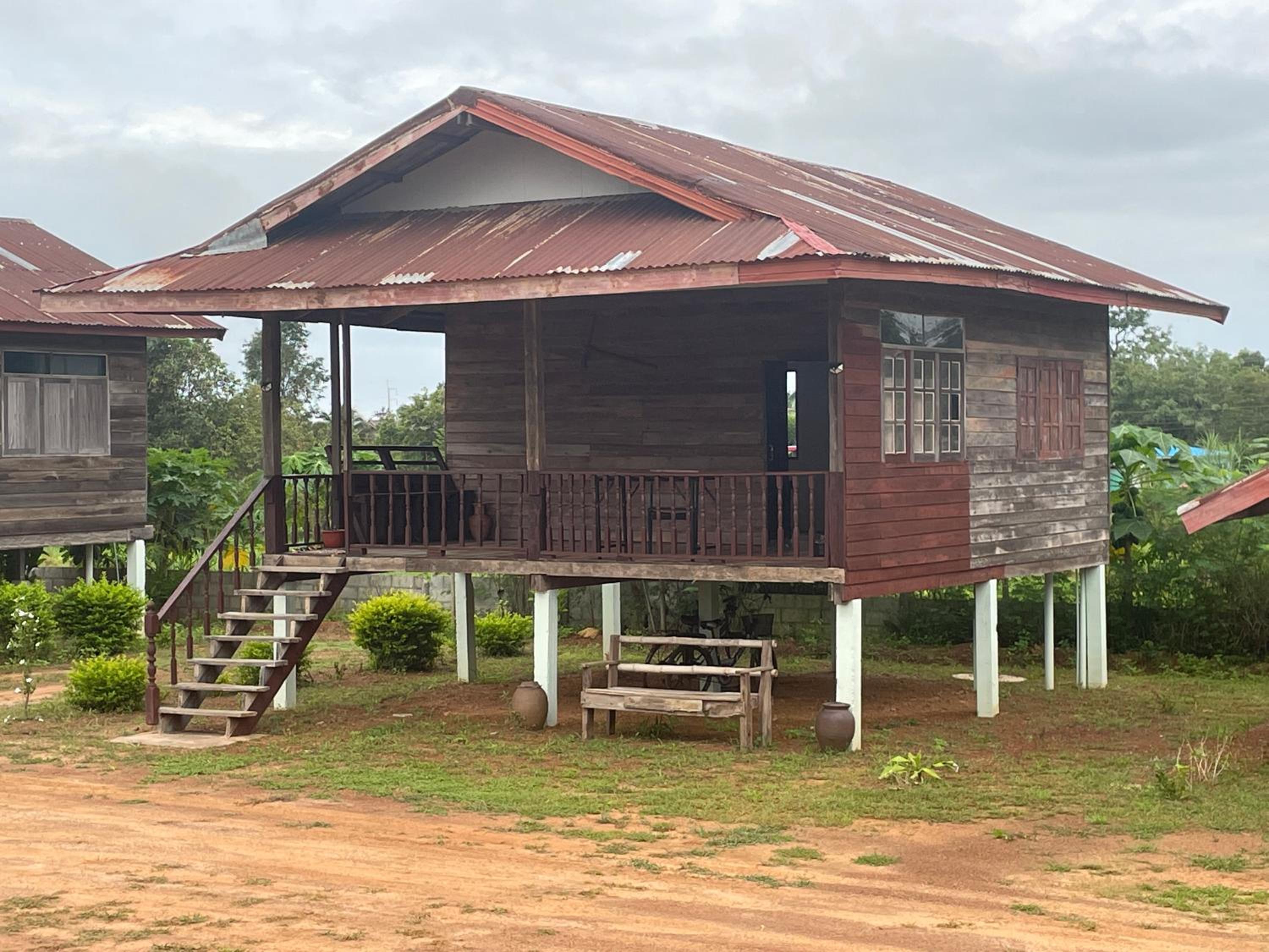 Lek's Issan Home and Travel view 2