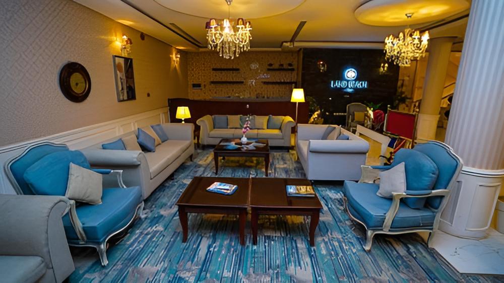Lobby & Reception