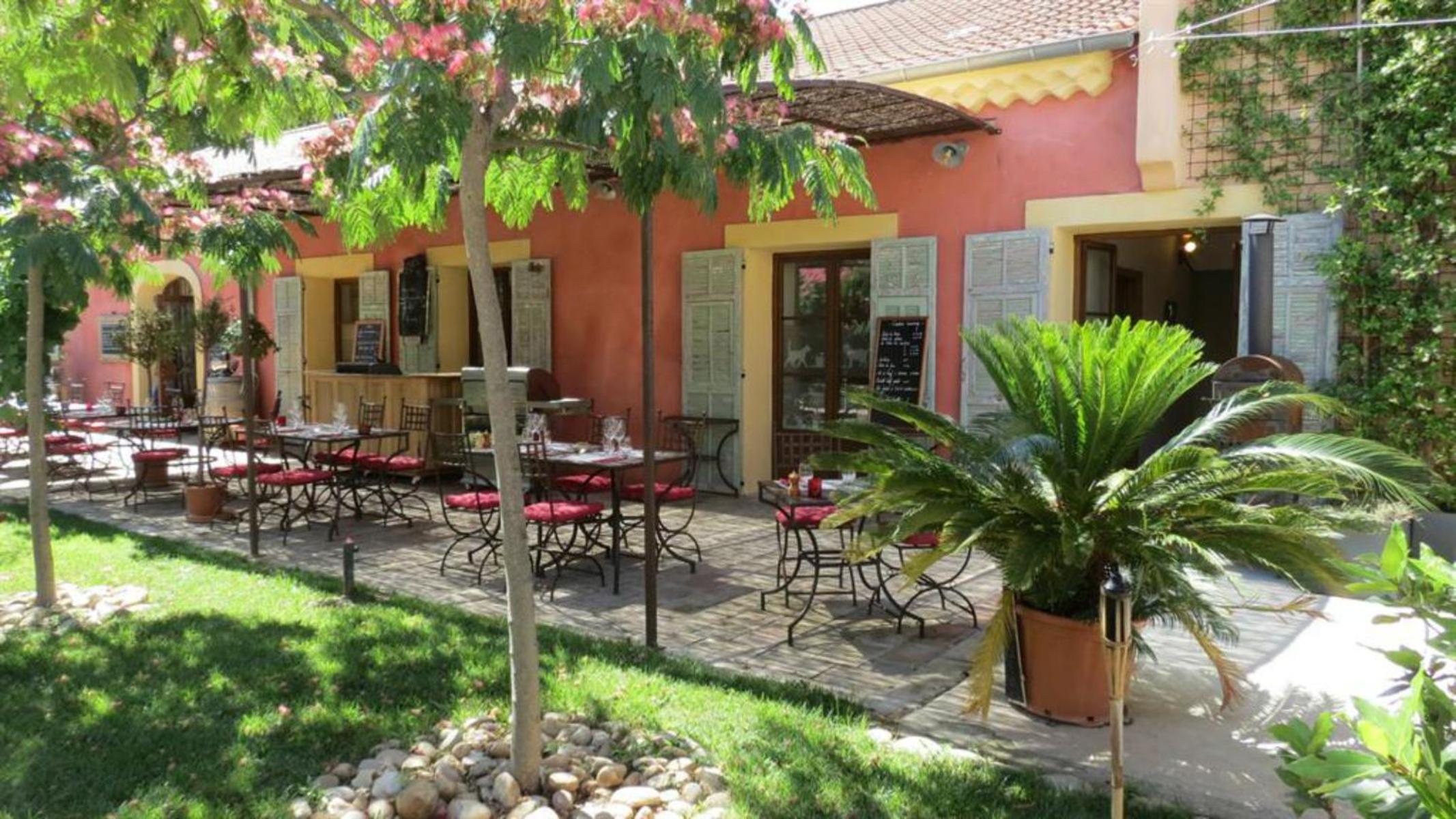 Vinauberge view 2