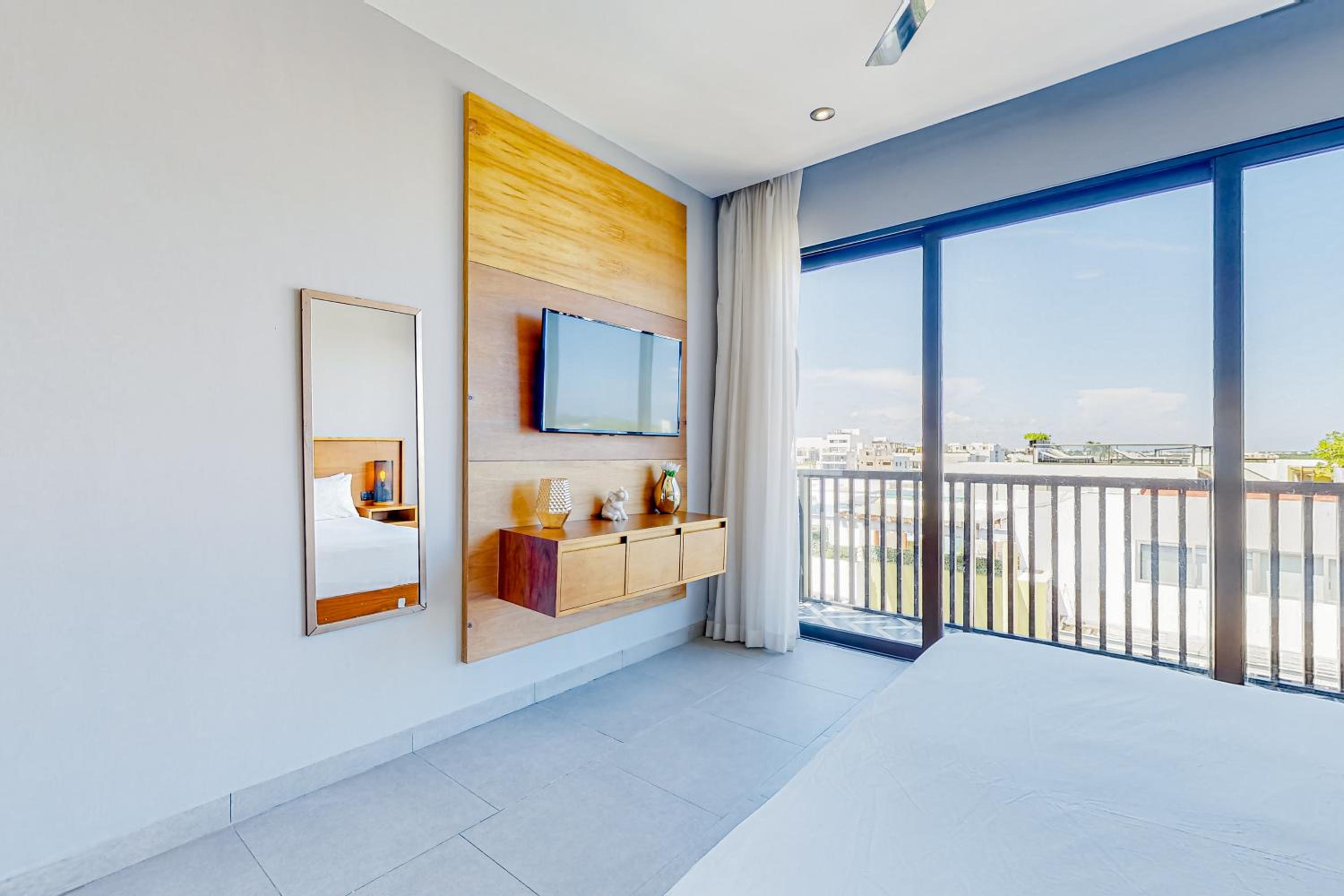 IT Hotel & Residence 402