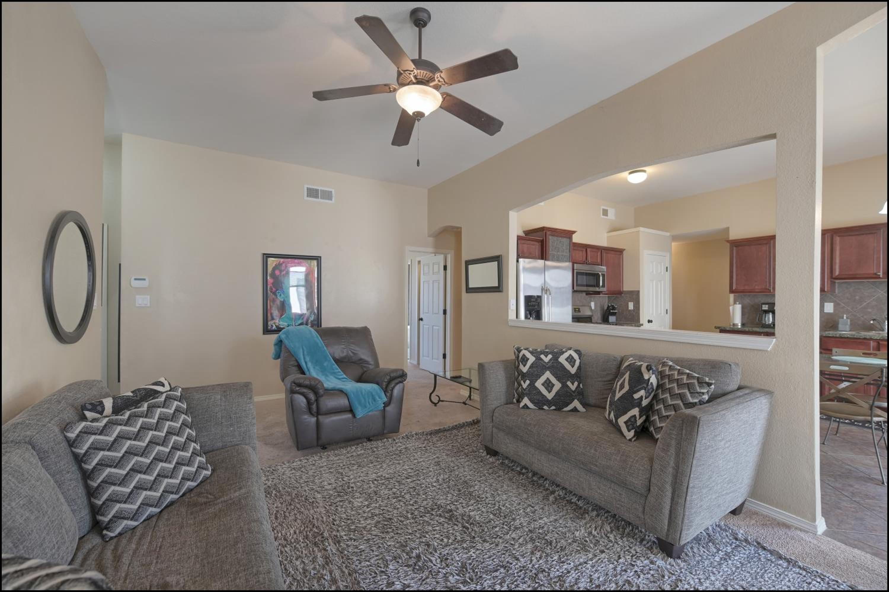 Comfy Classy Home, Close To Everything