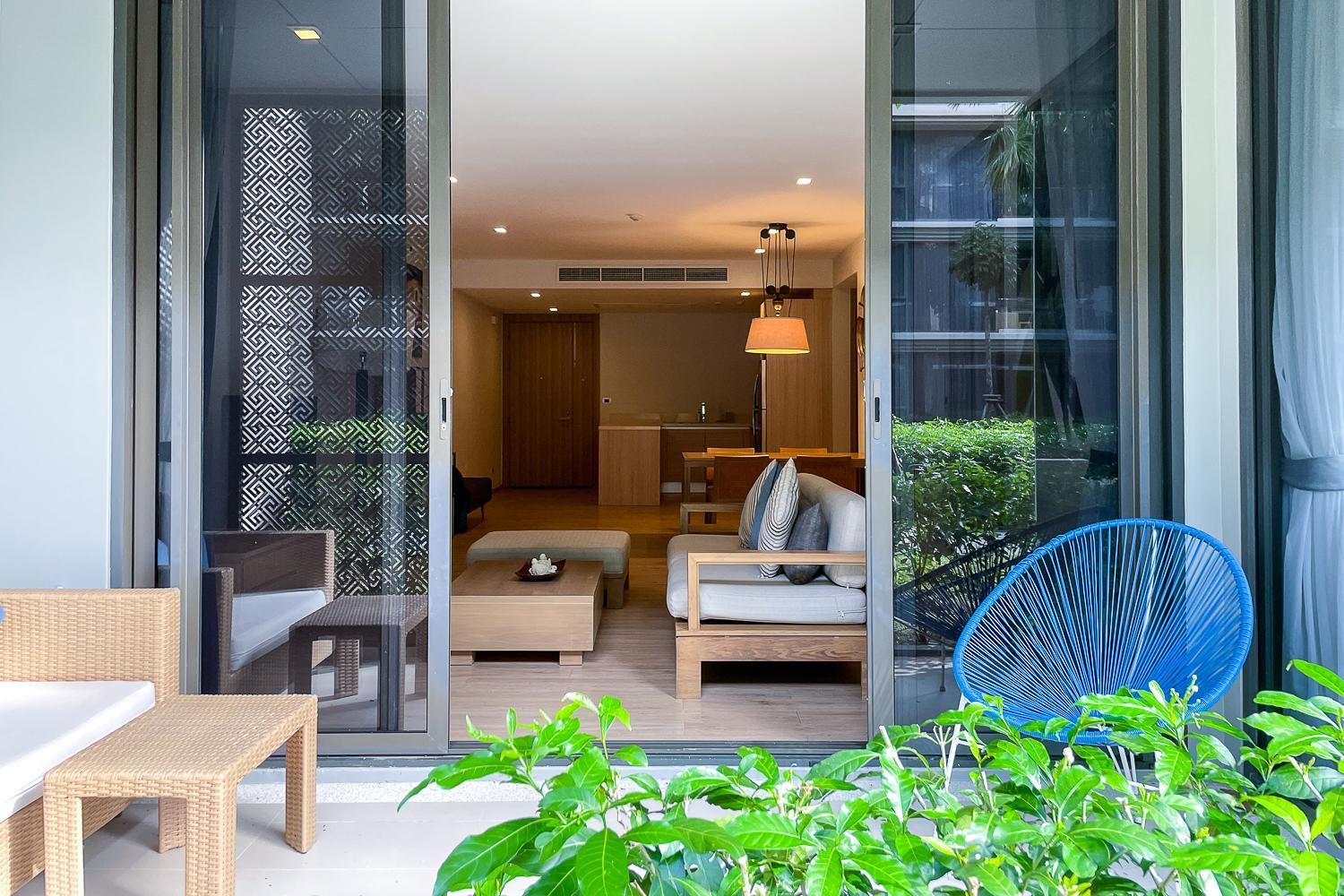 balcony