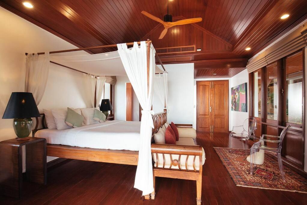 Villa Sunyata - Phuket Oceanfront 8-Bedroom Luxury Villa - 5-Minute Walk to Kata Beach view 2