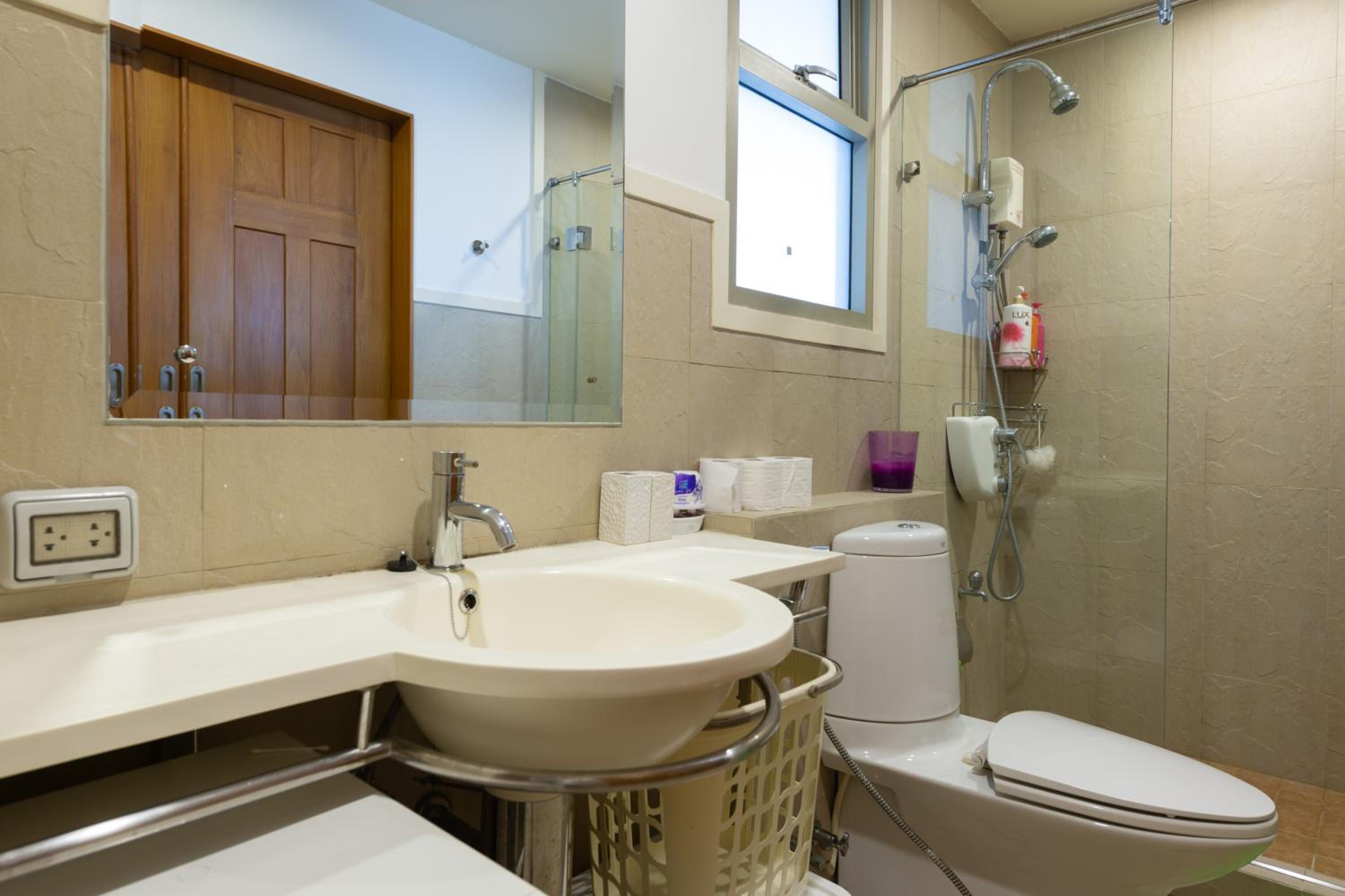 Deluxe 1bedroom Hua Hin Seaview Beachfront Project view 5