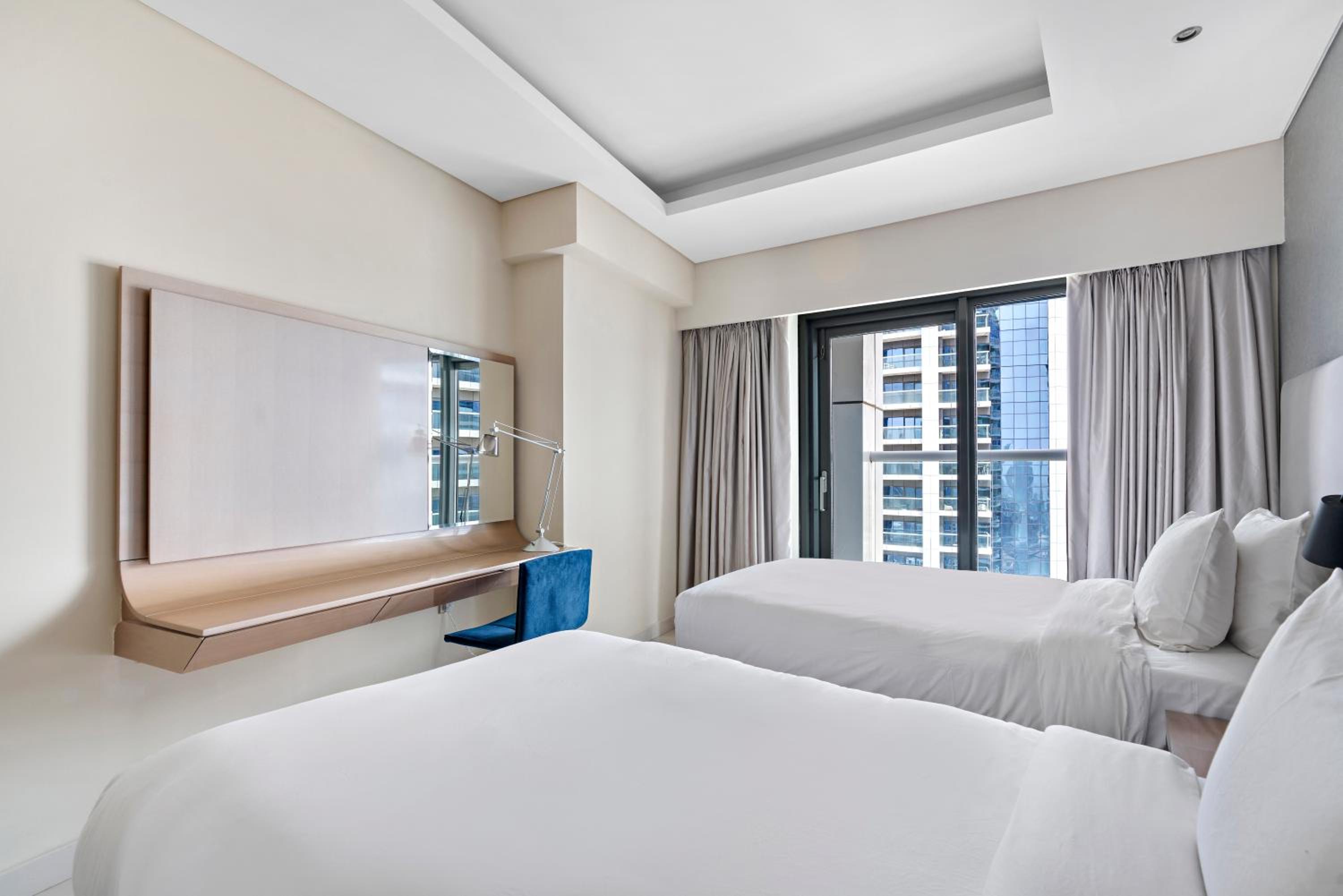 ALiving Supreme 2BR Paramount Towers Business Bay 6206