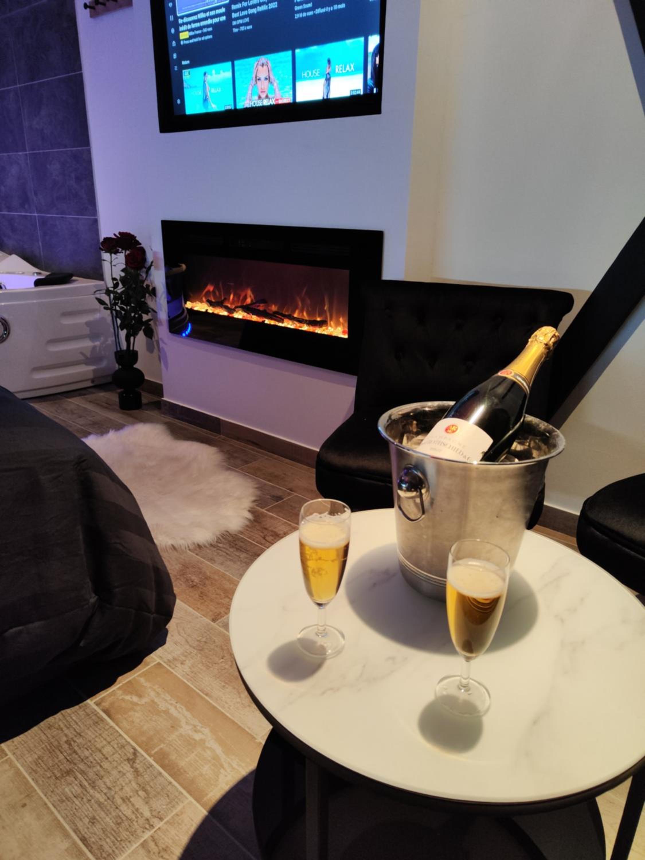 Loft and Studio and Love Room