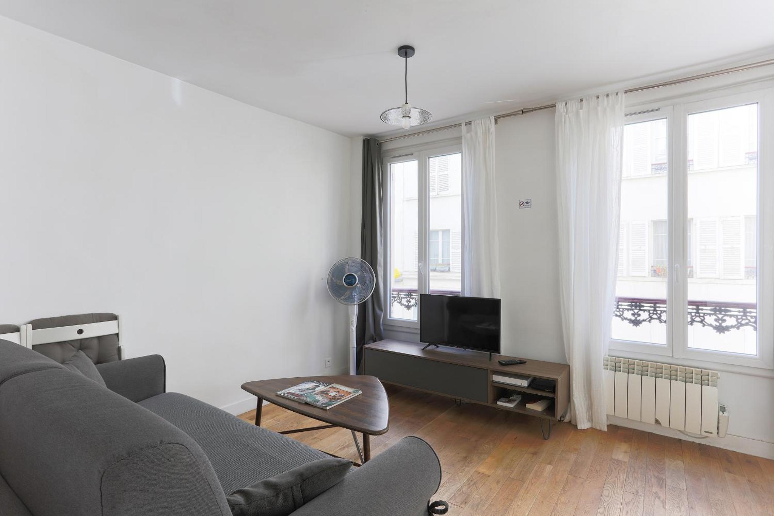 Eiffel Tower Royal Apartment